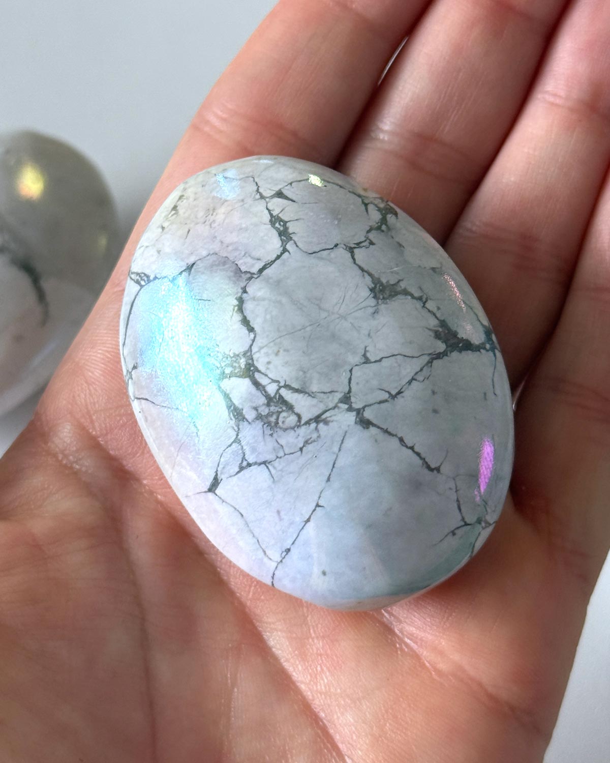 Howlite Gemstone Aura Howlite Aura Howlite Palm Stone – Sole Luna