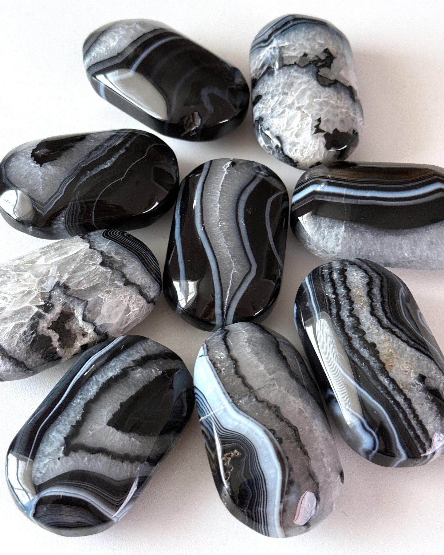 Black Agate Palm Stone