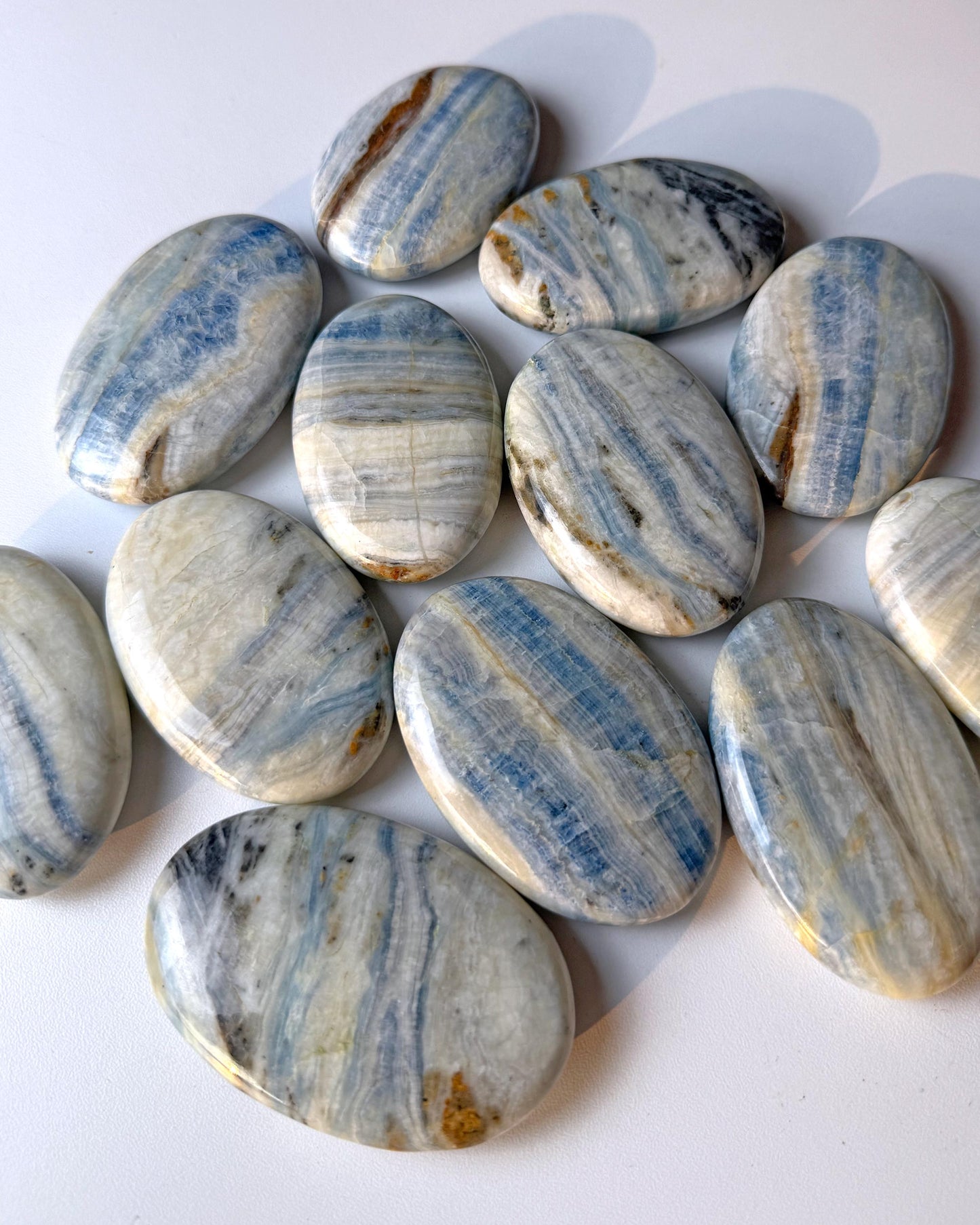 Blue Scheelite Palm Stone