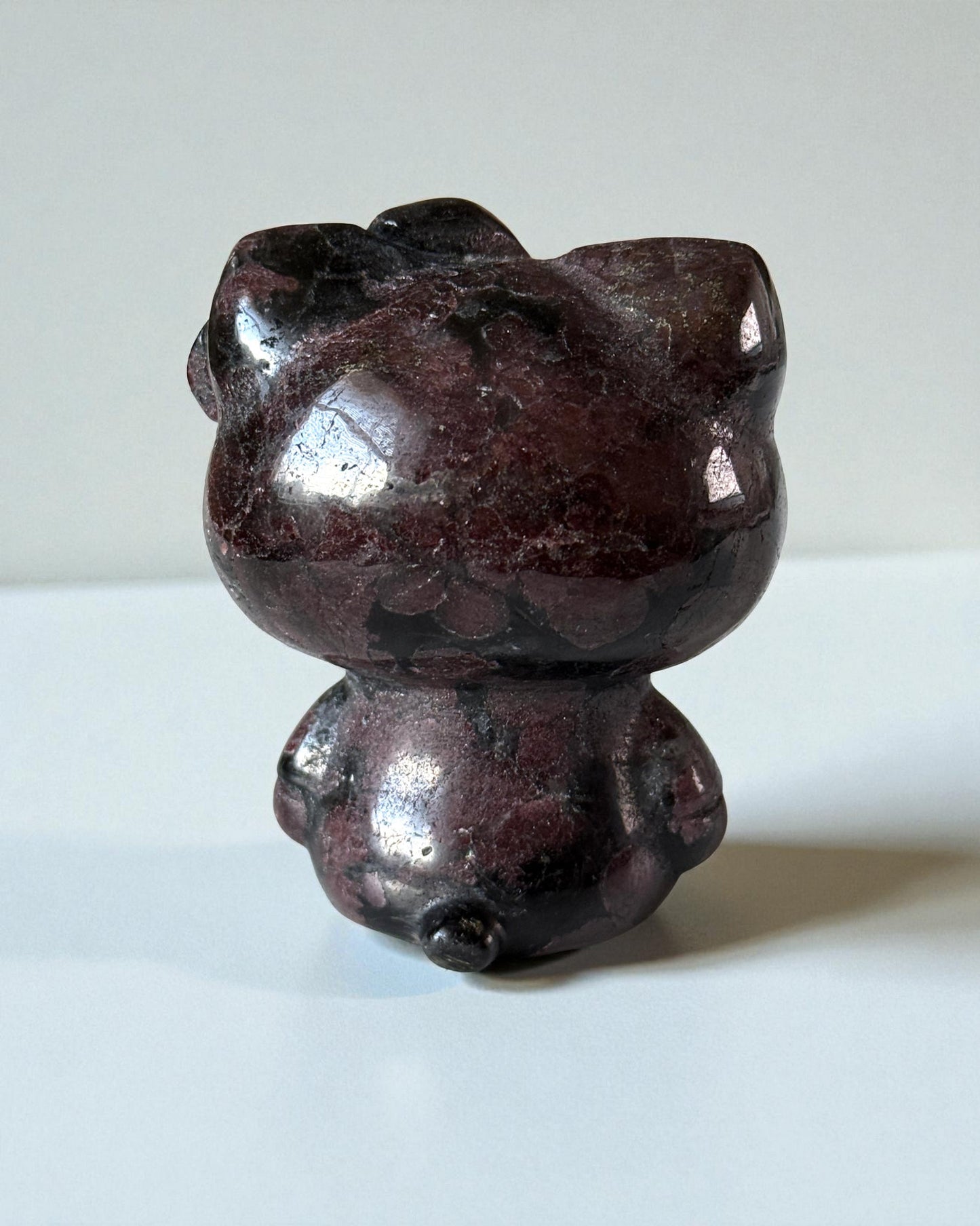 Garnet Kitty Carving