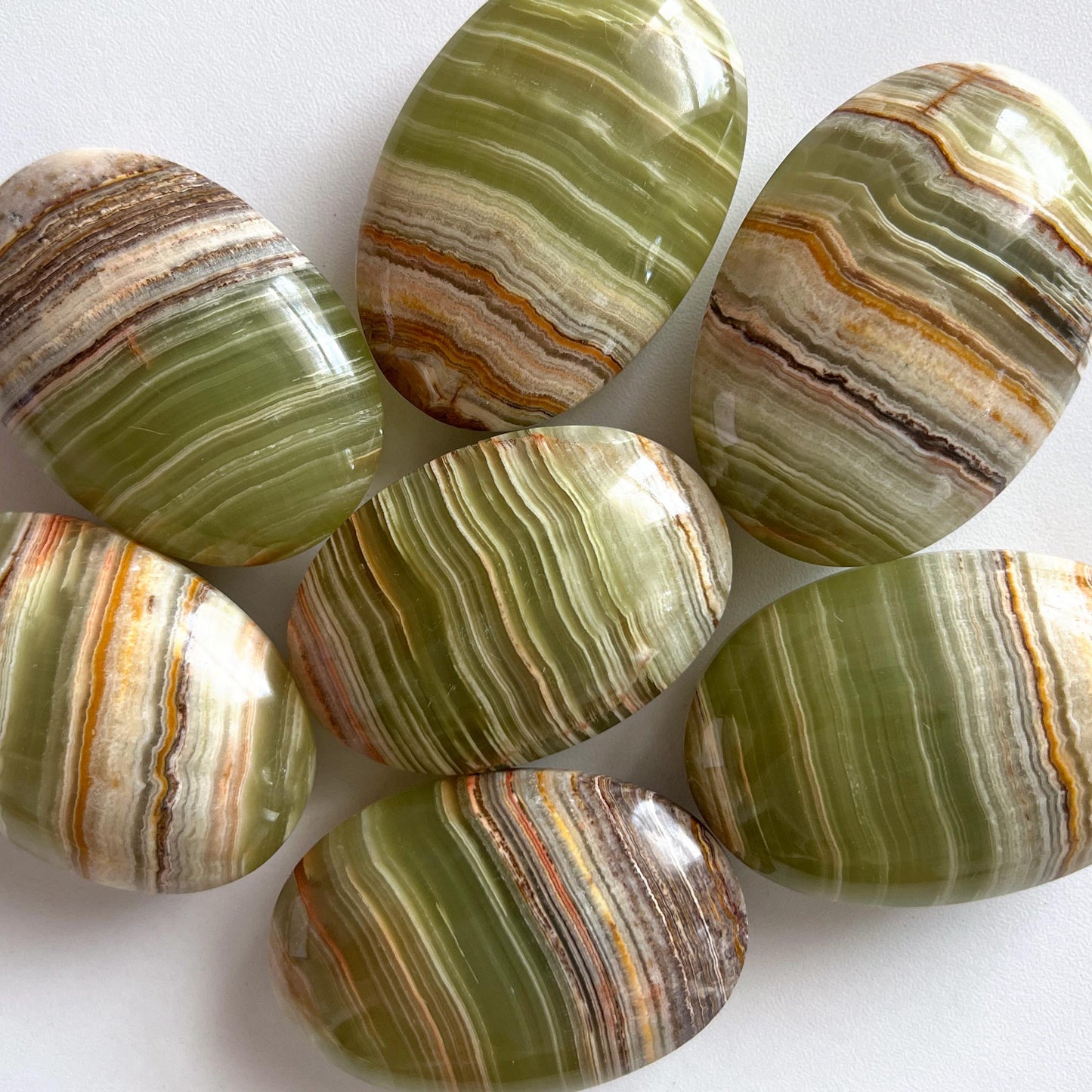 Green Onyx Palm Stone