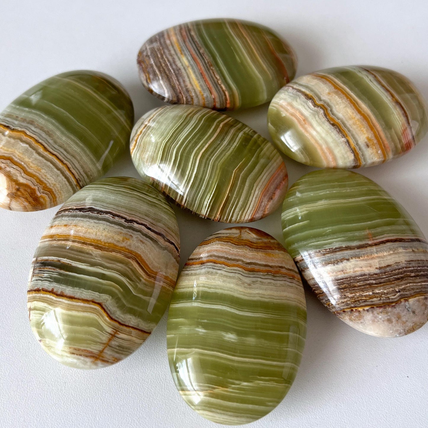 Green Onyx Palm Stone