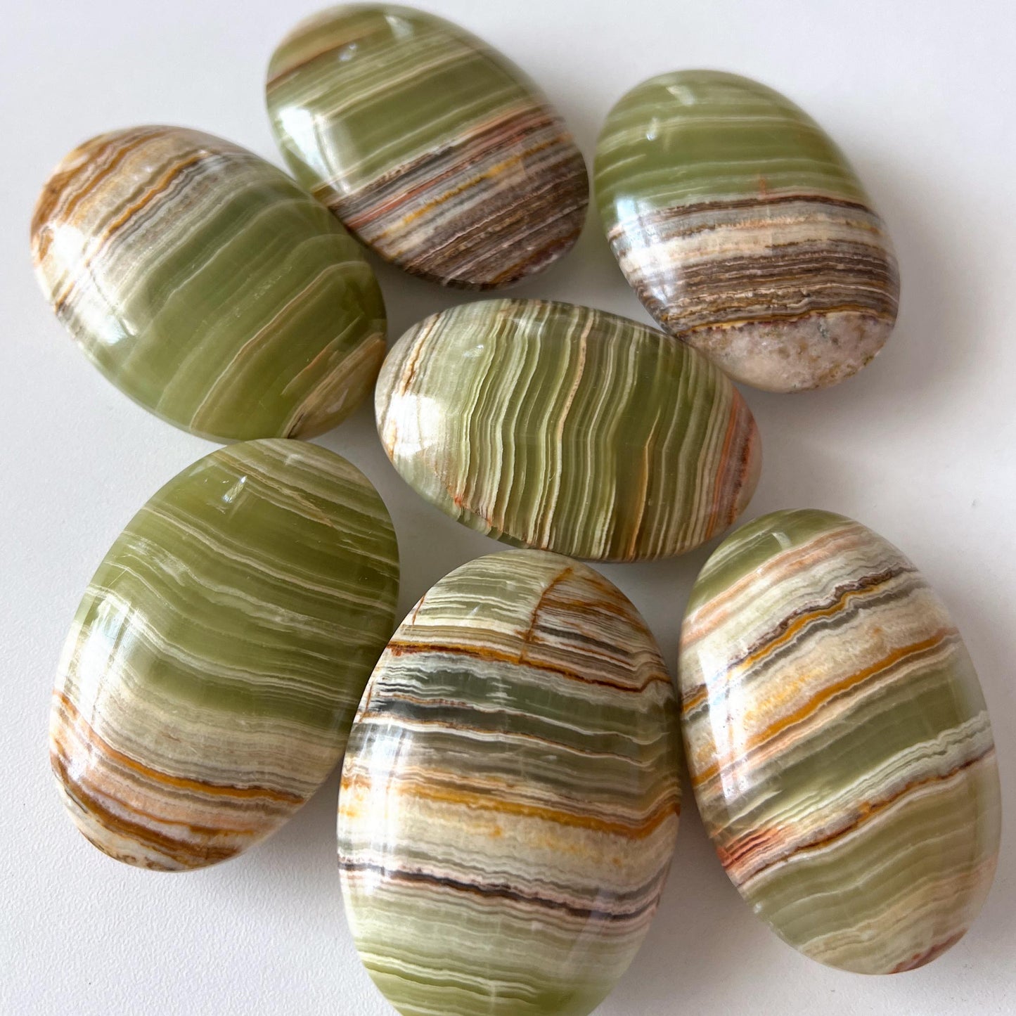 Green Onyx Palm Stone