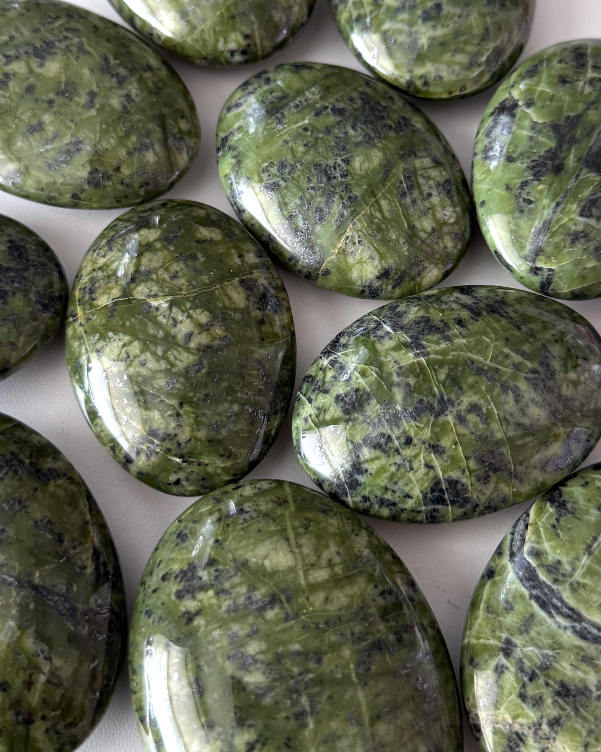 Jungle Serpentine Palm Stone