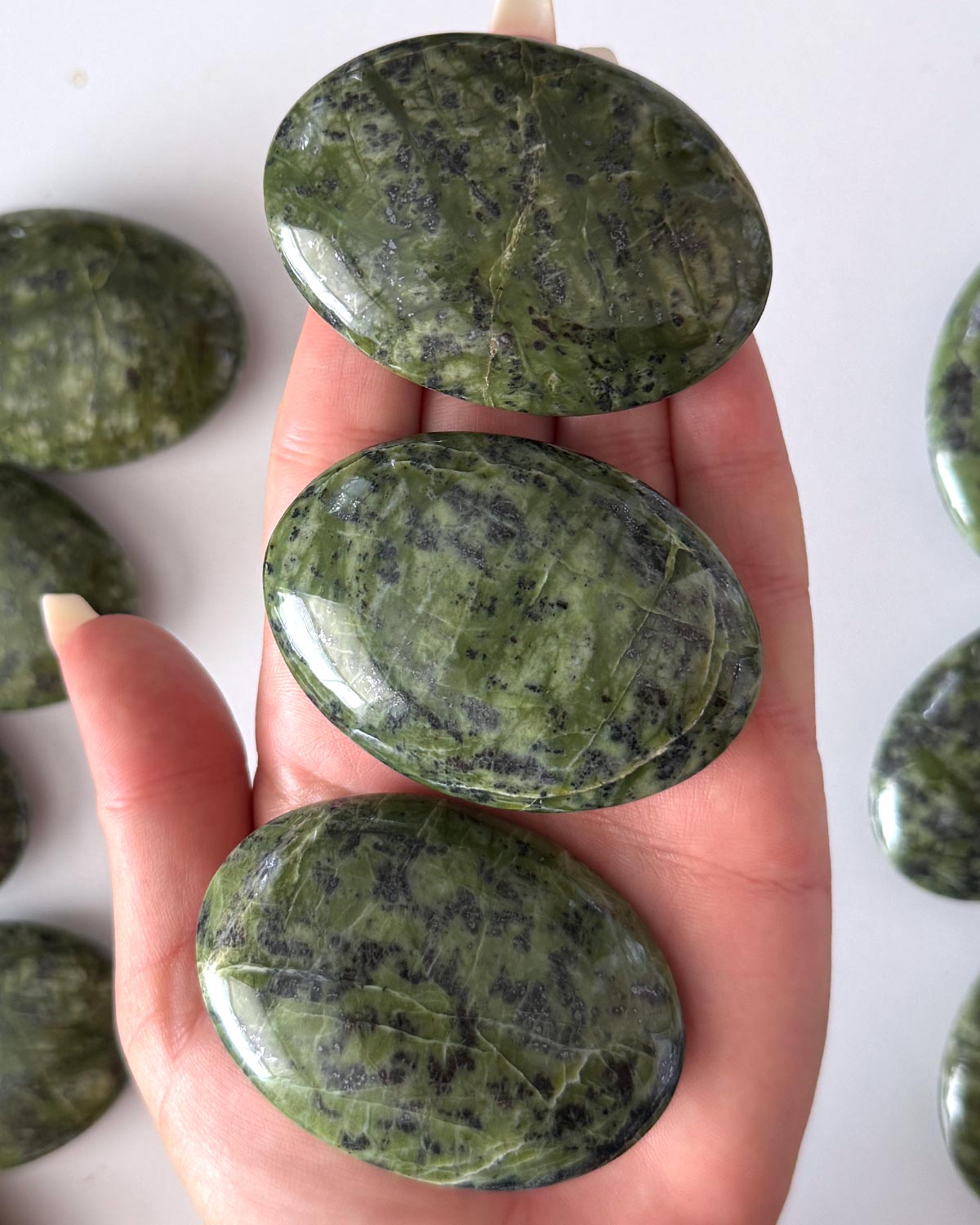 Jungle Serpentine Palm Stone