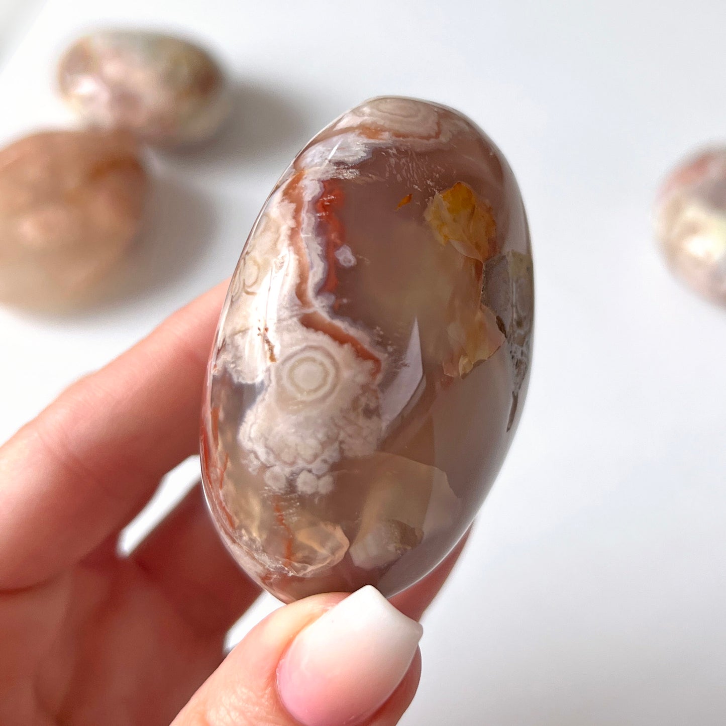 Red Flower Agate Palm Stone