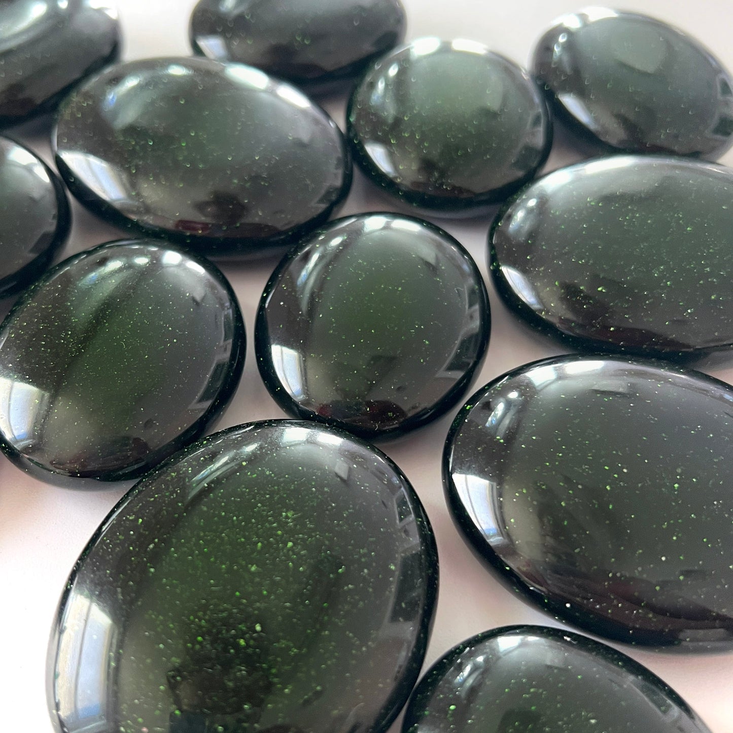 Green Goldstone Palm Stone
