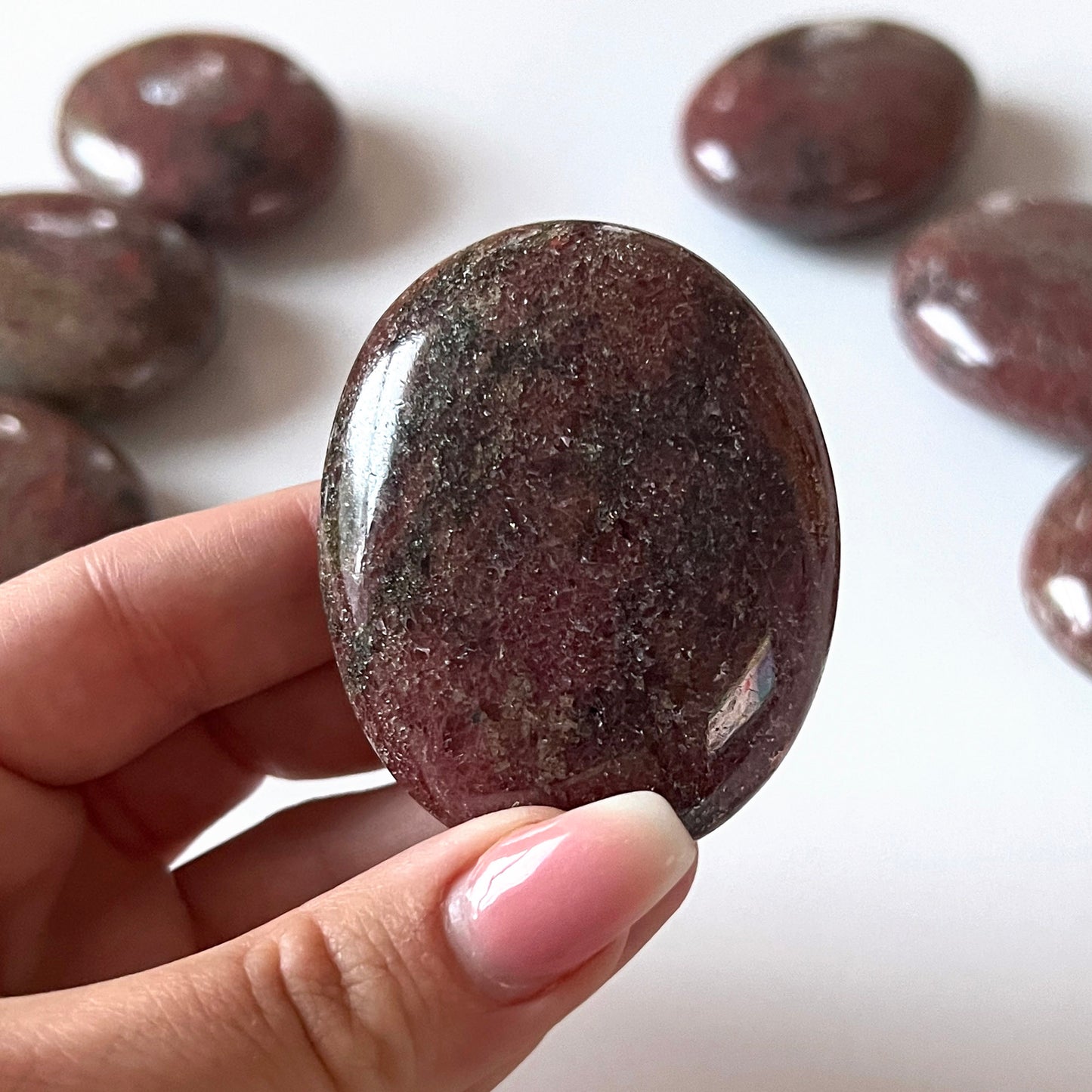 Rhodonite in Quartz Palm Stone