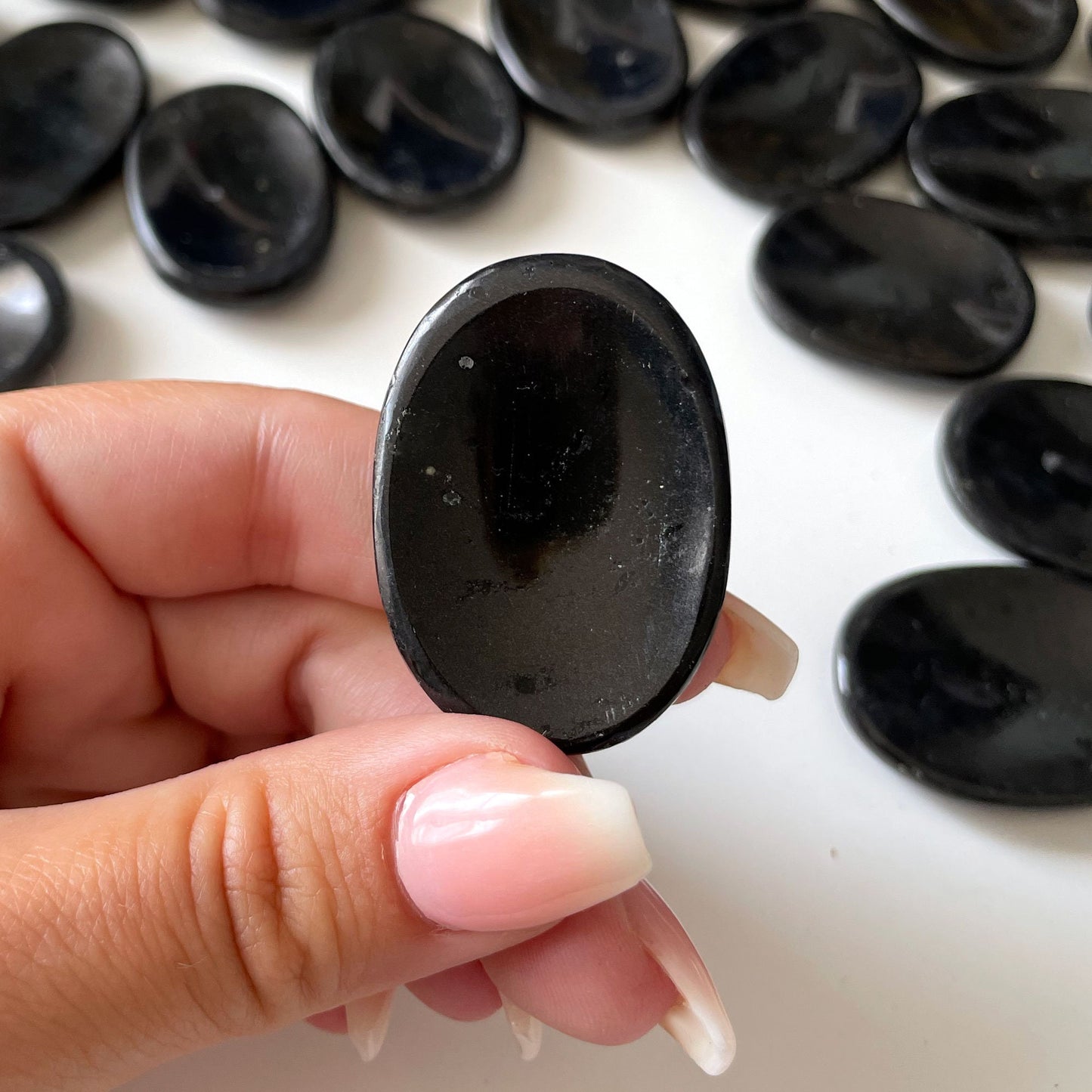 Black Tourmaline Worry Stone | Psychic Protection | Negativity Blocker | Grounding - Sole Luna