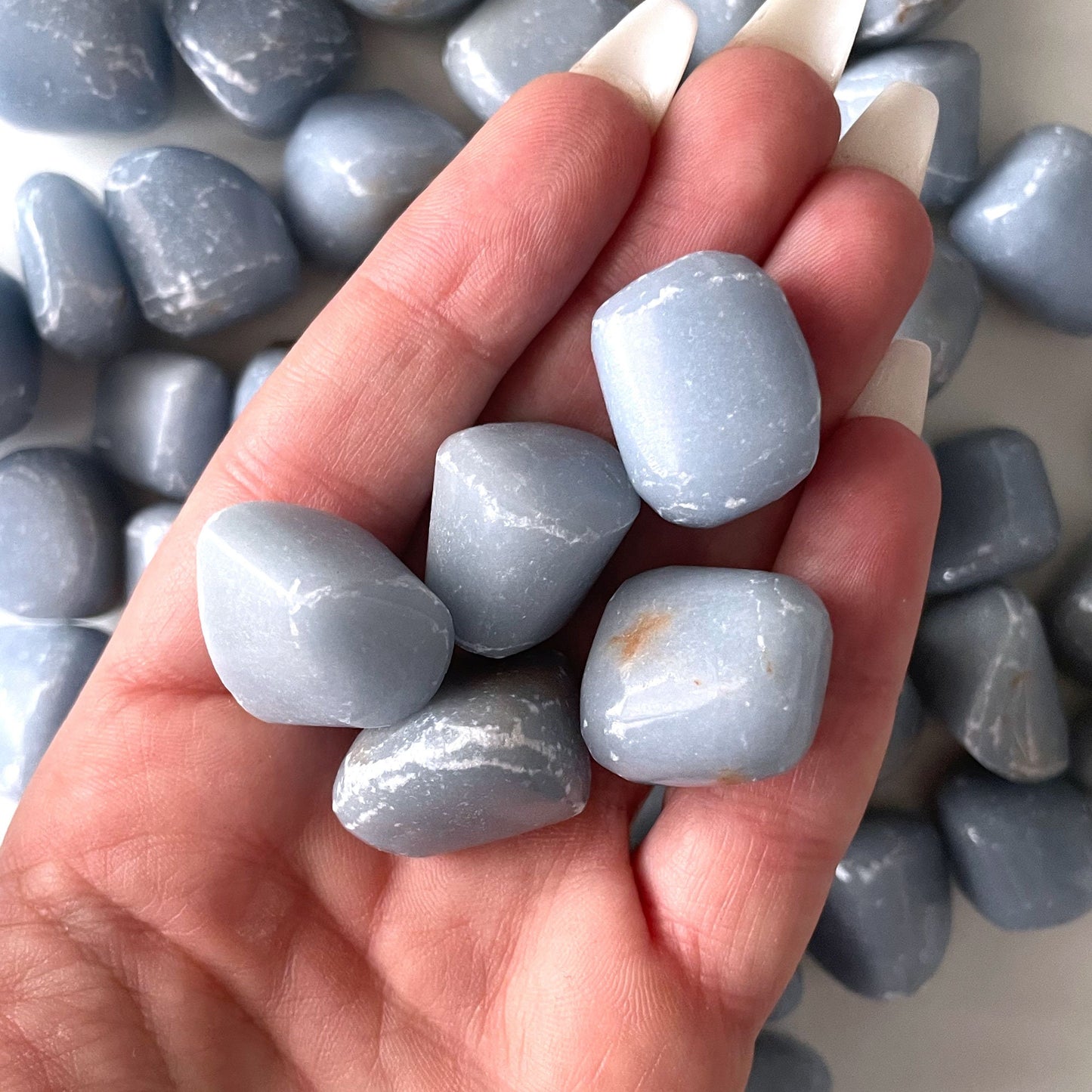 SPIRIT CONNECTION Angelite Tumbled Stone | Angelite Crystal | Spirit Guides | Guardian Angels | Spirit Connection - Sole Luna