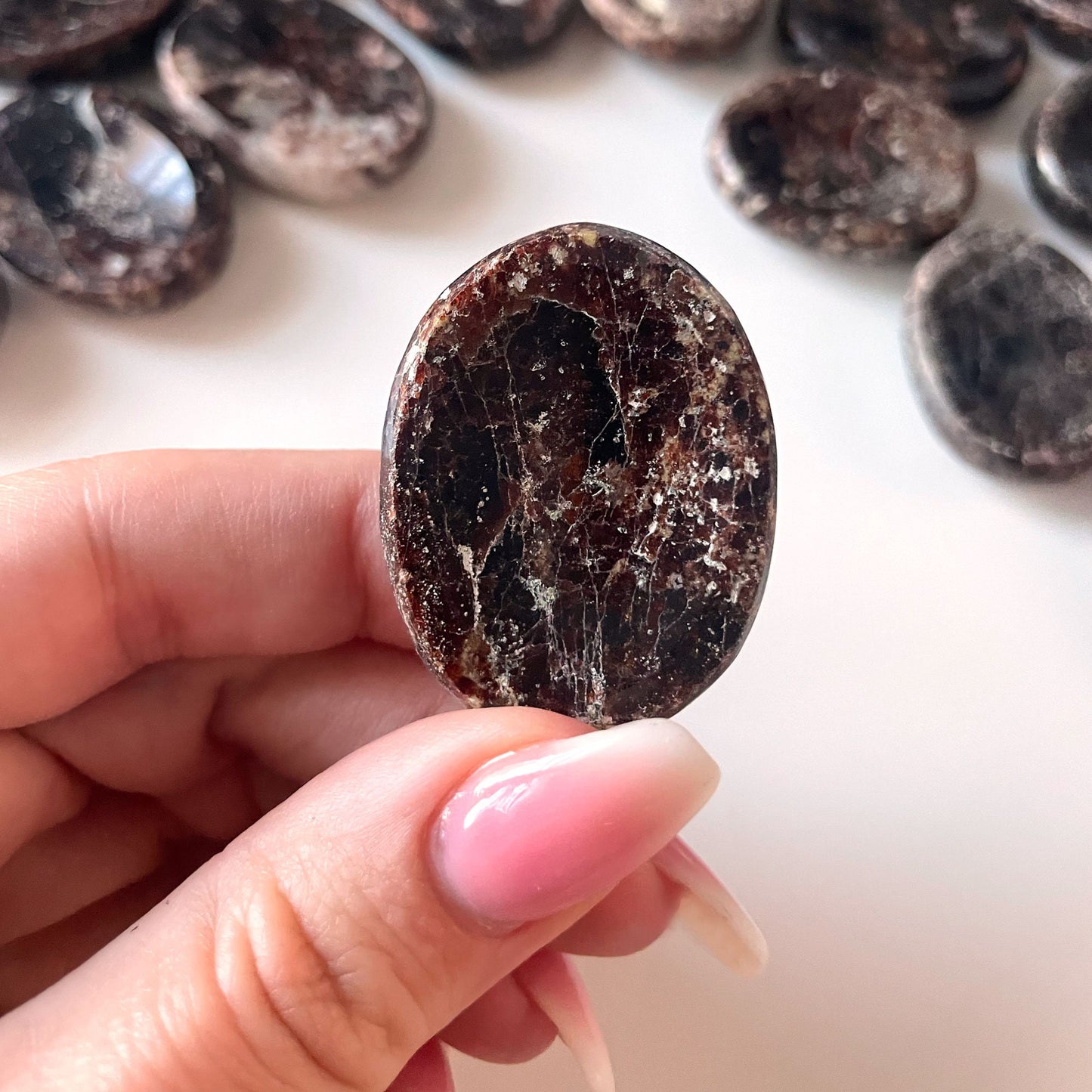 Garnet Worry Stone | Attraction | Passion | Sensuality | Manifestation - Sole Luna