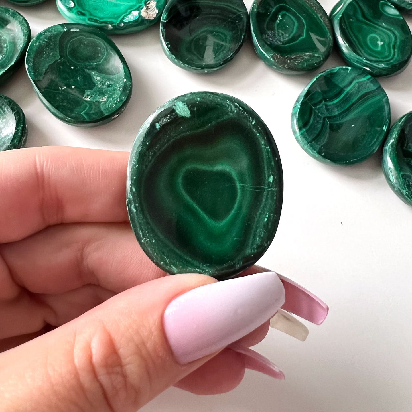 Malachite Worry Stone | Manifestation | Protection | Abundance | Change - Sole Luna