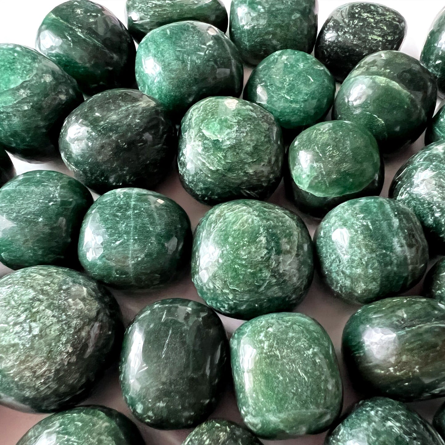 Dark Green Aventurine Tumbled Stone | Abundance | Good Luck Crystal | Opportunity | Prosperity | Money - Sole Luna