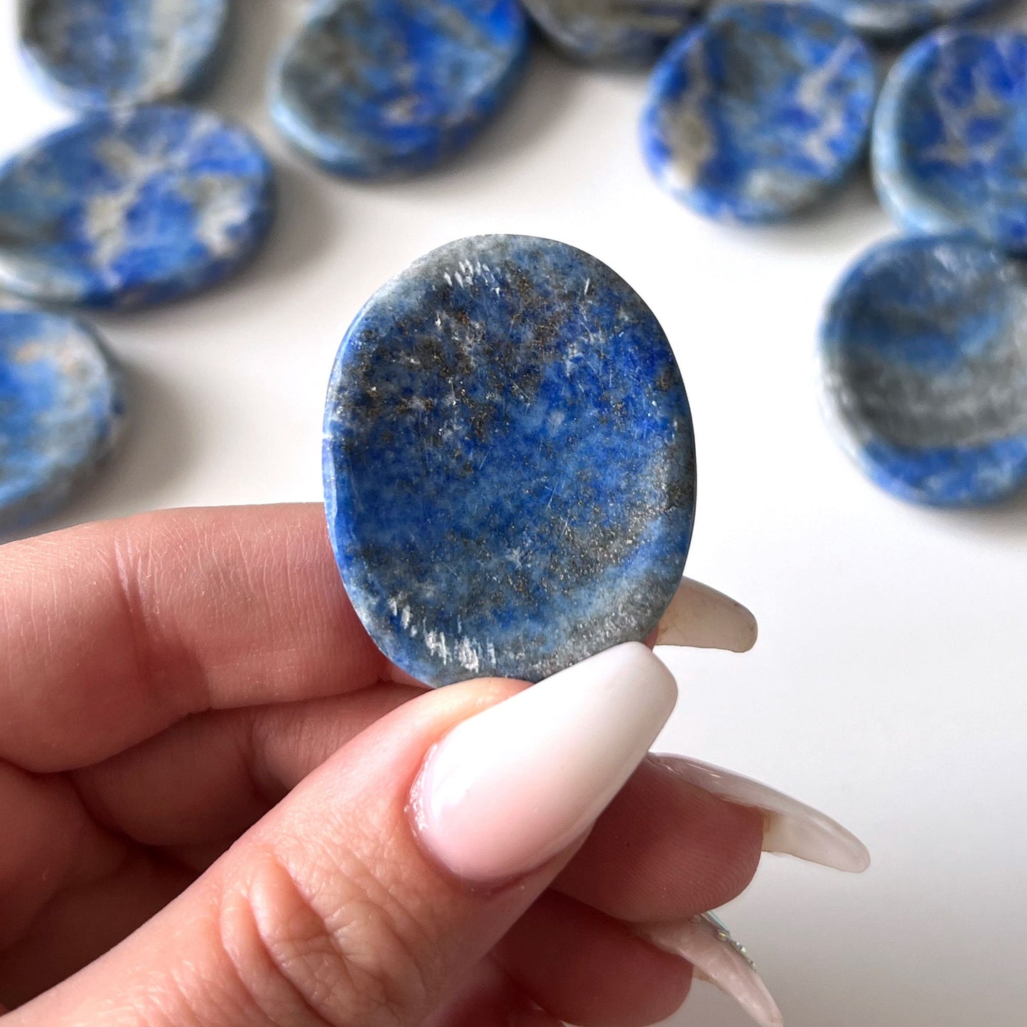 Lapis Lazuli Worry Stone | Manifestation Stone | Communication Throat Chakra - Sole Luna