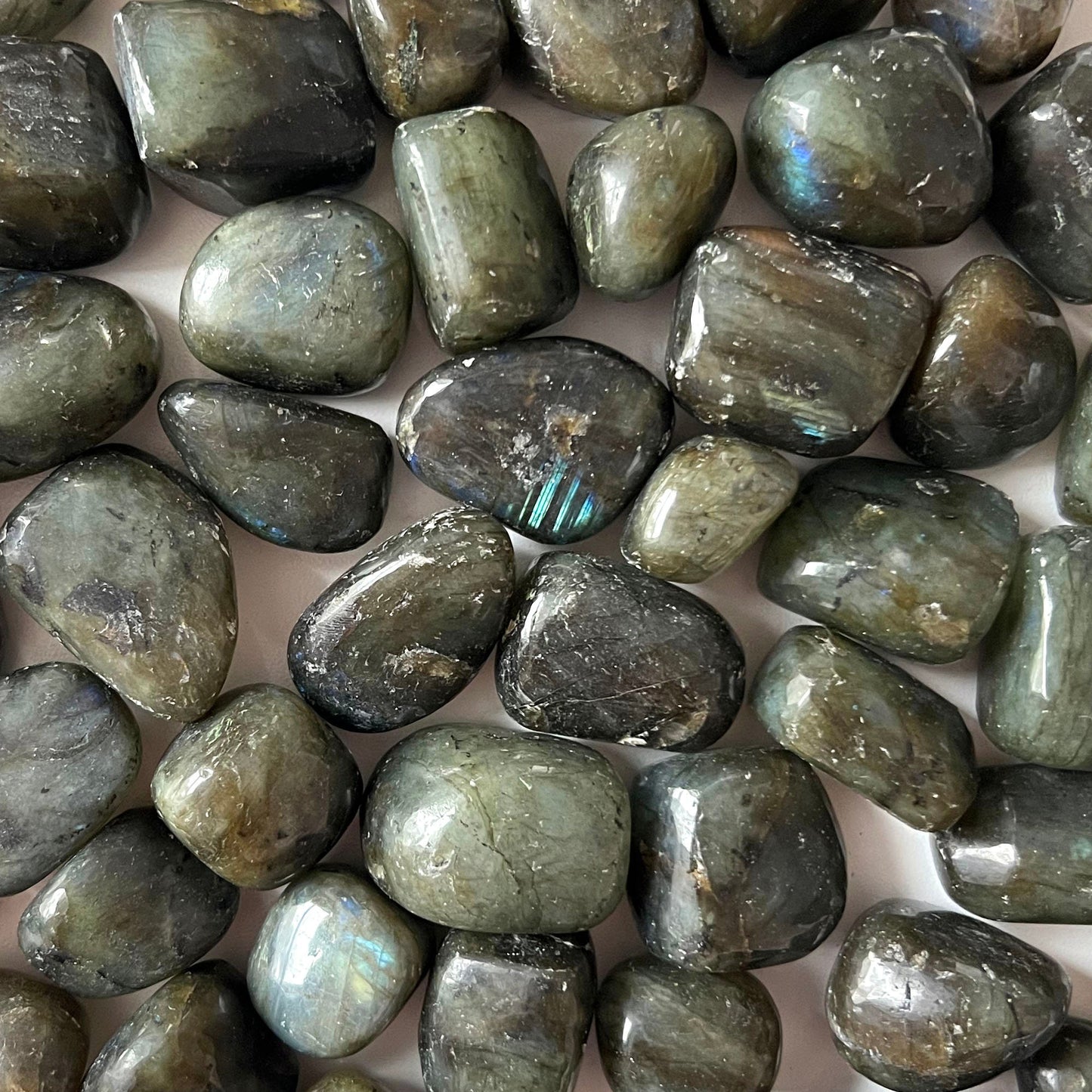 Labradorite Tumbled Stone | Divine Connection | Crown + Third Eye Chakra | Meditation Palm Stone - Sole Luna