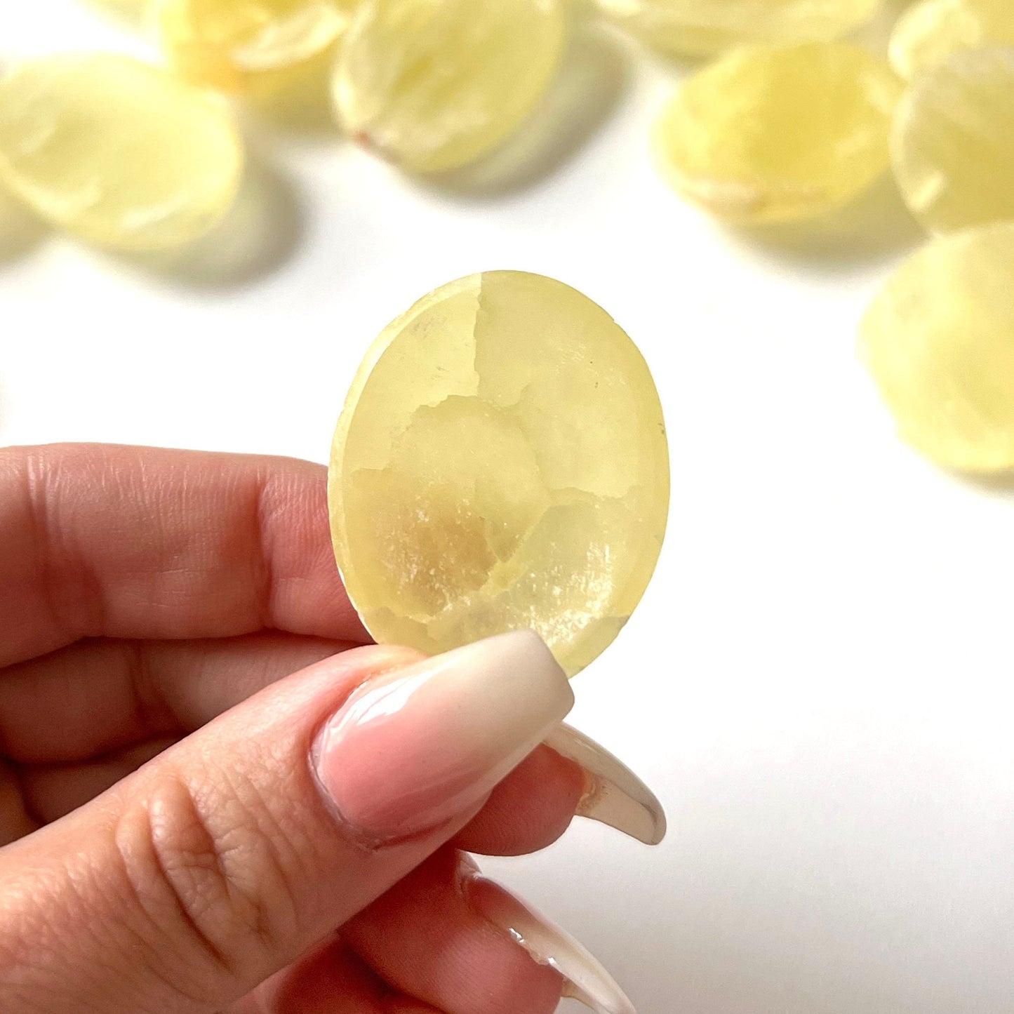Lemon Calcite Worry Stone | Self-Worth | Personal Power | Confidence | Motivation | Happiness | Energy Cleanse | Solar Plexus Chakra - Sole Luna