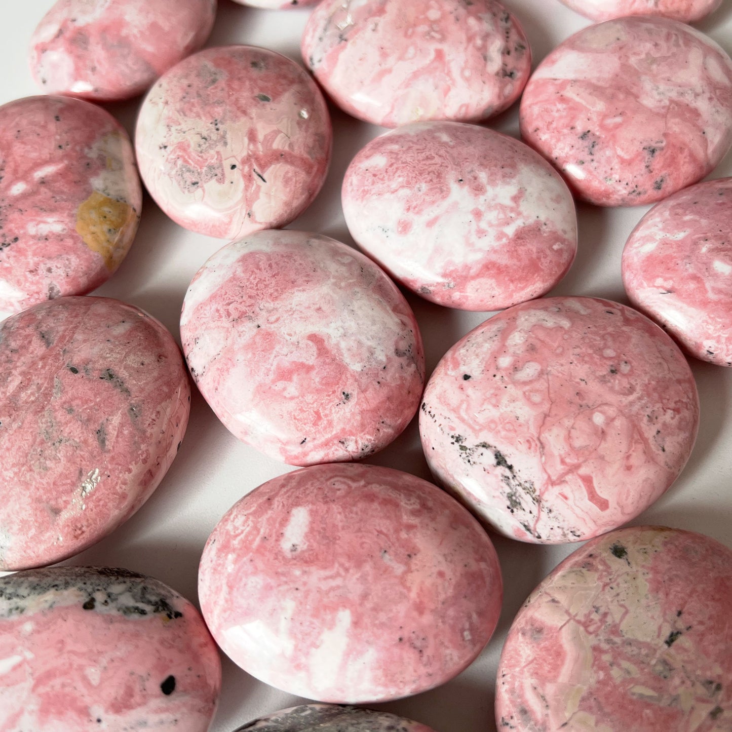 Peruvian Rhodonite Palm Stone | Emotional Balance | Release Toxicity | Heart Healing - Sole Luna