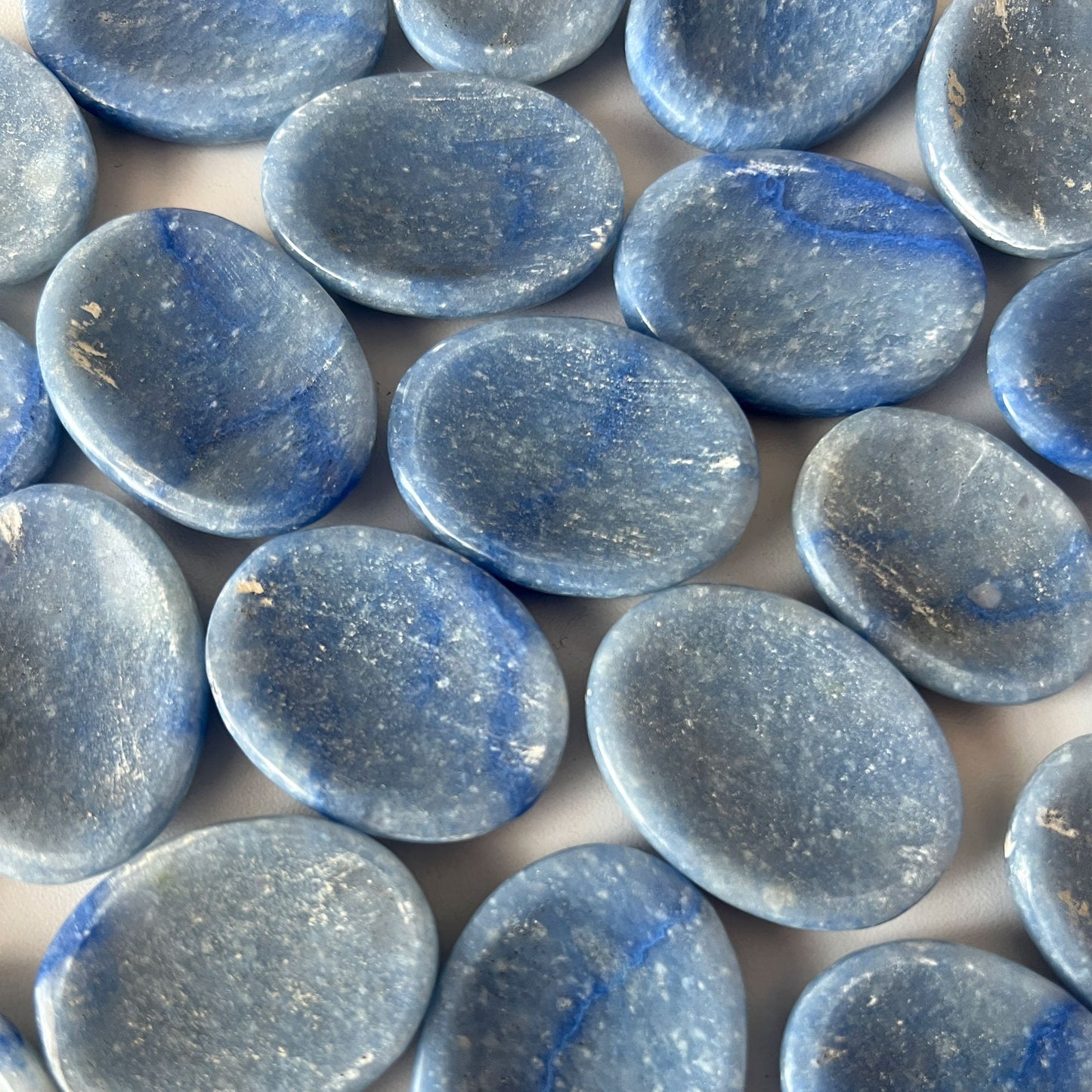 Dumortierite Worry Stone | Patience | Calming | Inner Harmony | Reduce Stress | Self-Discipline | Intellect | Communication | Intuition - Sole Luna