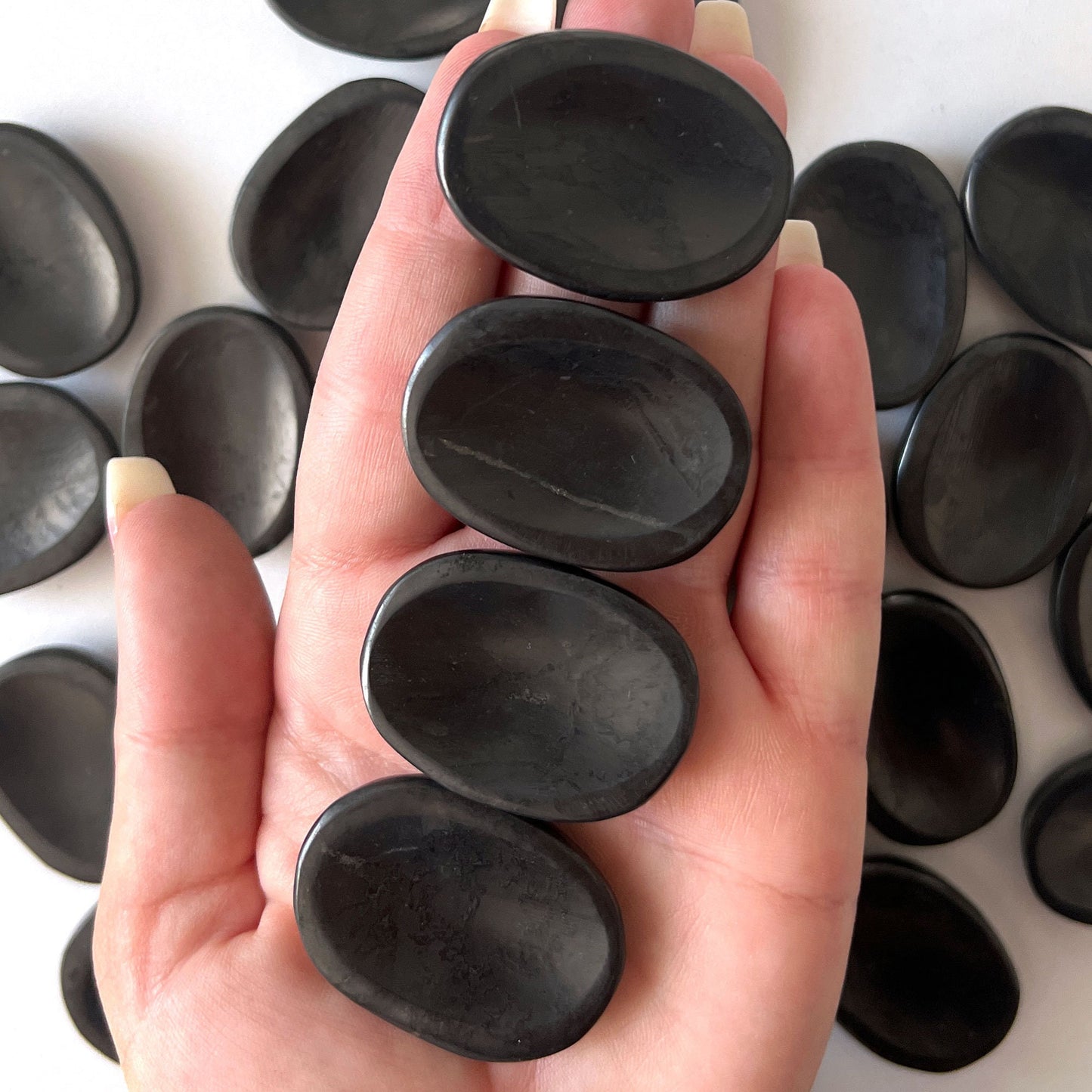 DETOX STONE Shungite Worry Stone | Purification | EMF Protection | Astral Travel | Anxiety Relief - Sole Luna