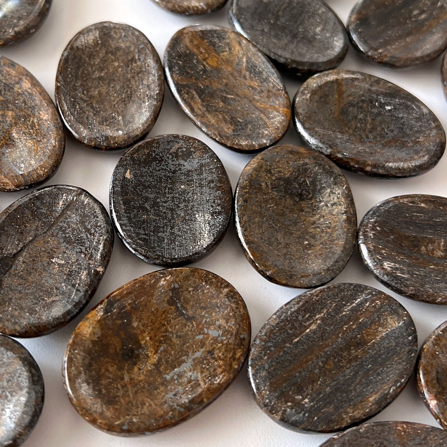 Bronzite Worry Stone | Protection from Negativity | Stress Relief | Inner Stability | Self-forgiveness | Grounding | Determination - Sole Luna