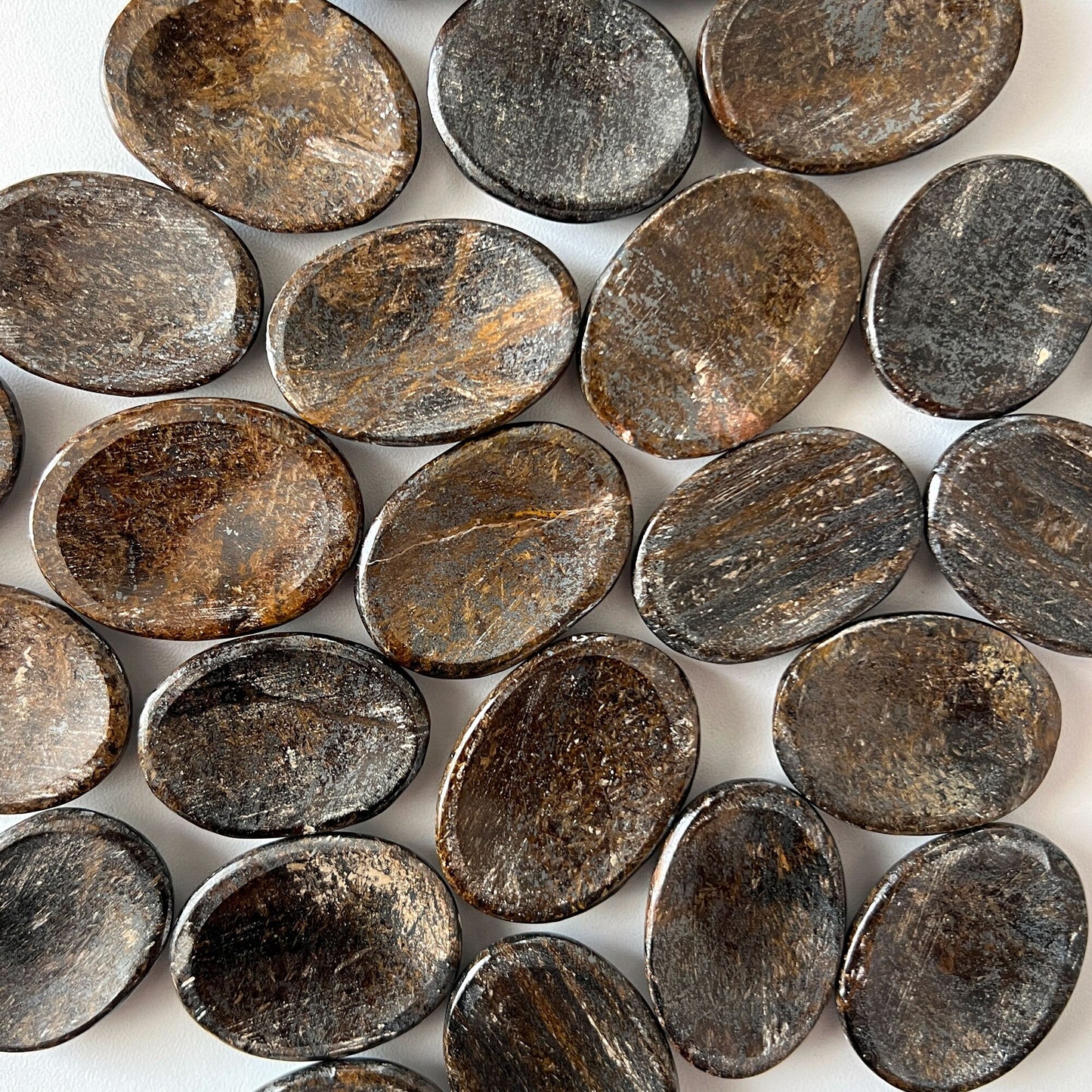 Bronzite Worry Stone | Protection from Negativity | Stress Relief | Inner Stability | Self-forgiveness | Grounding | Determination - Sole Luna