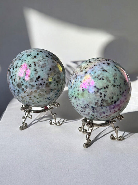 Aura Kiwi Jasper Sphere 70mm