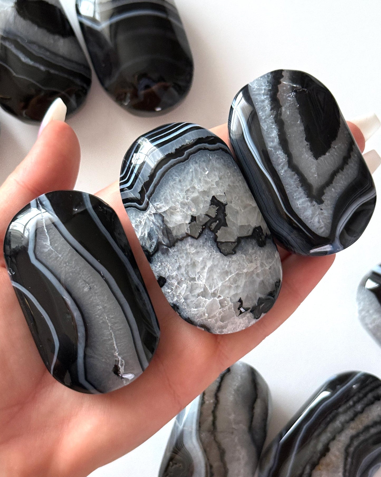 Black Agate Palm Stone