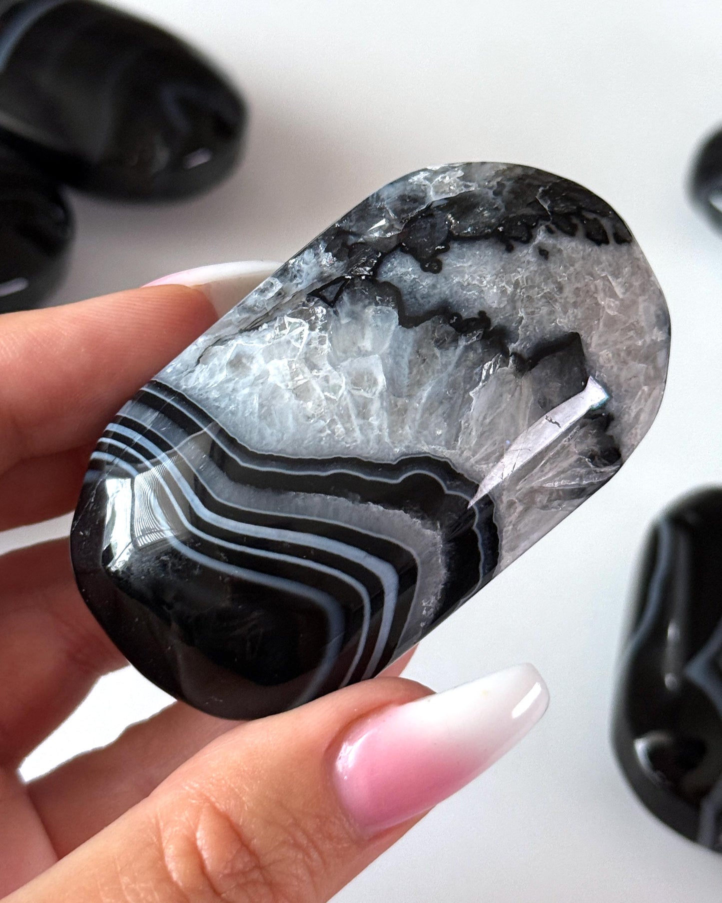 Black Agate Palm Stone