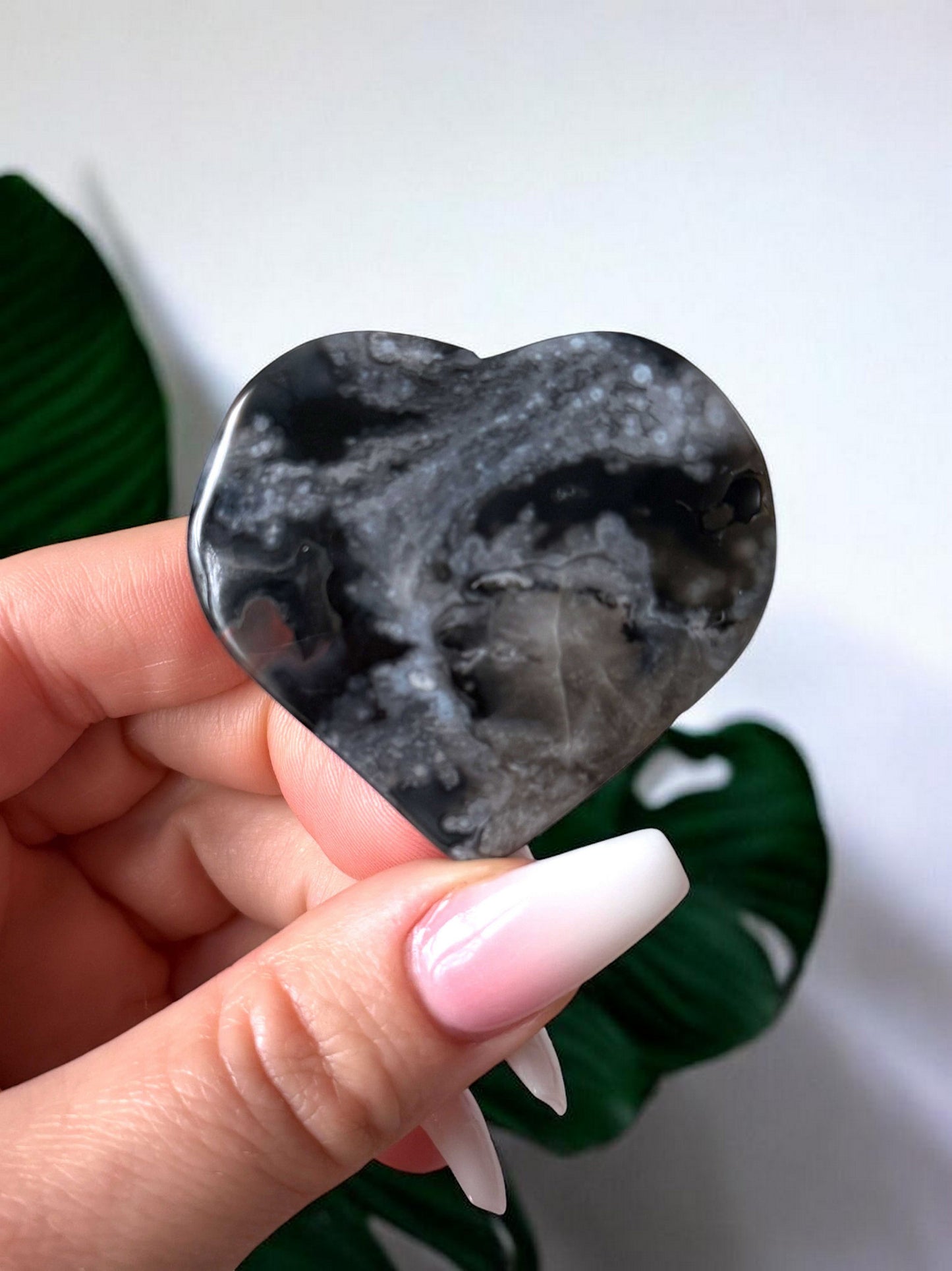 Black Flower Agate Heart