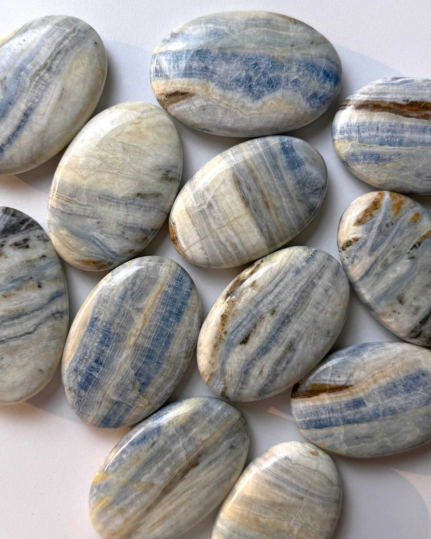 Blue Scheelite Palm Stone