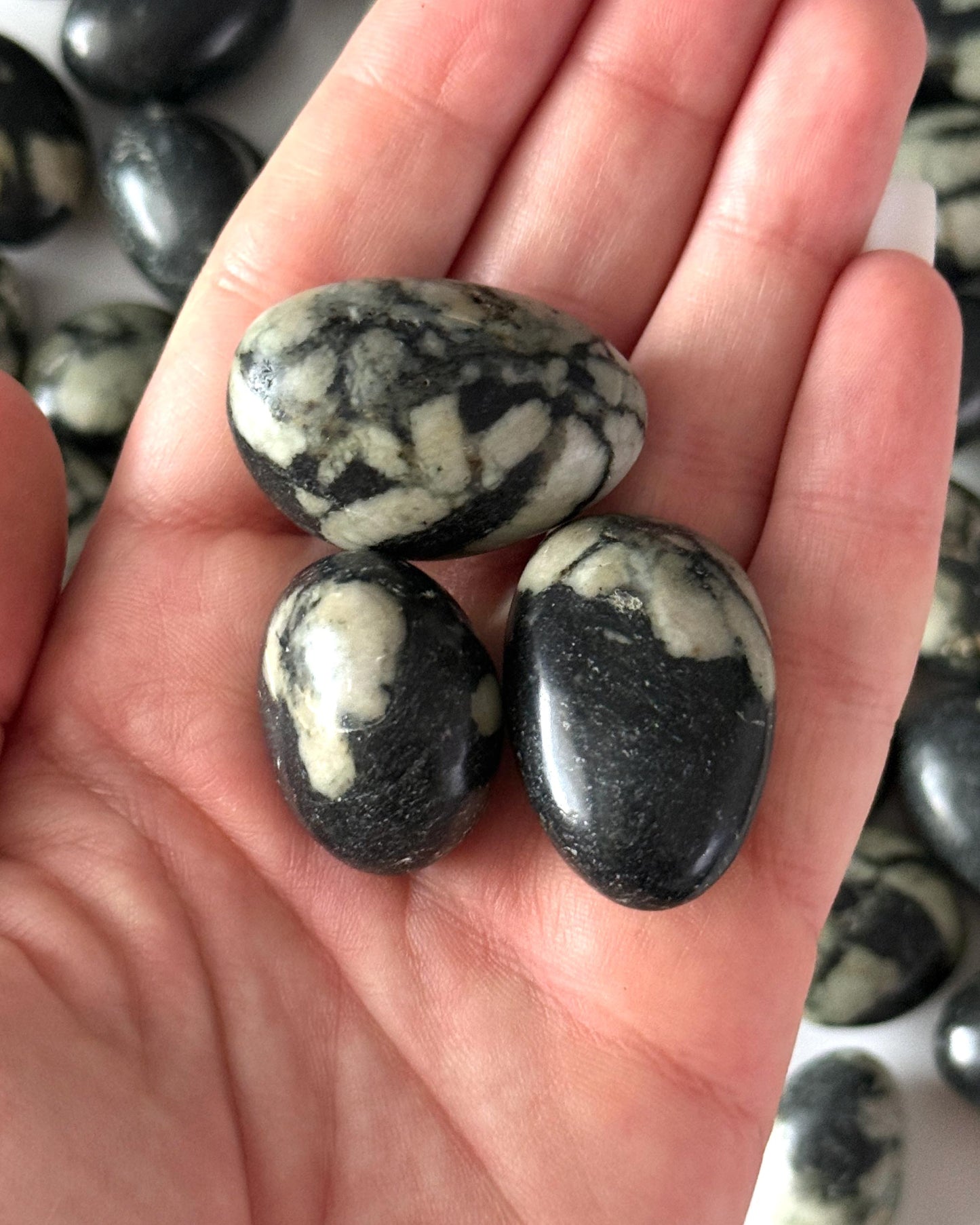 Chrysanthemum Stone Tumbled Stone