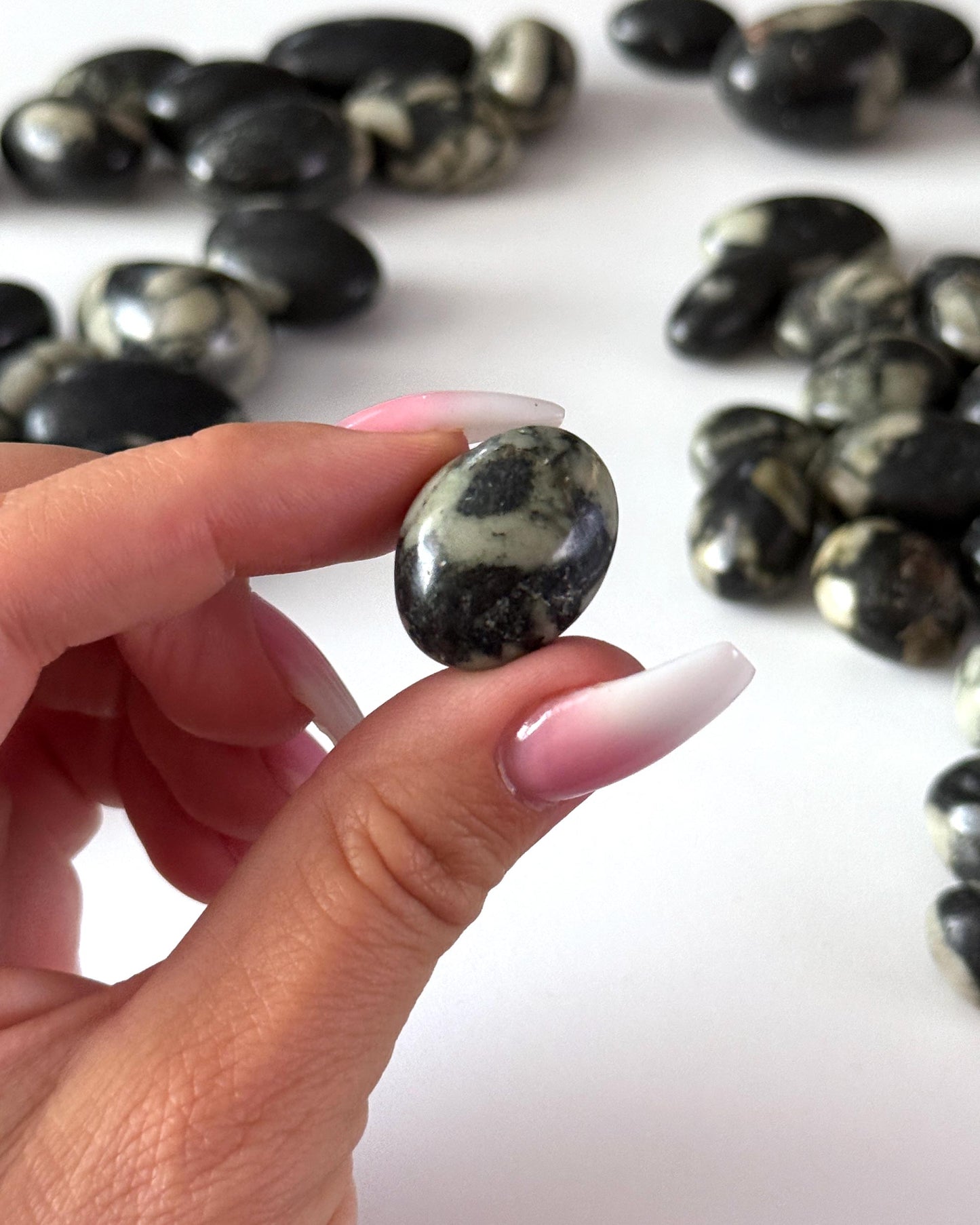 Chrysanthemum Stone Tumbled Stone