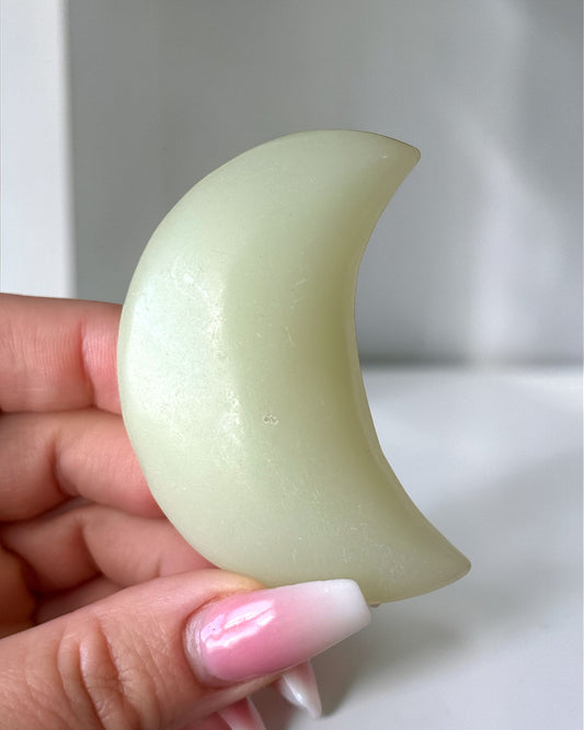 Green Onyx Crescent Moon Carving
