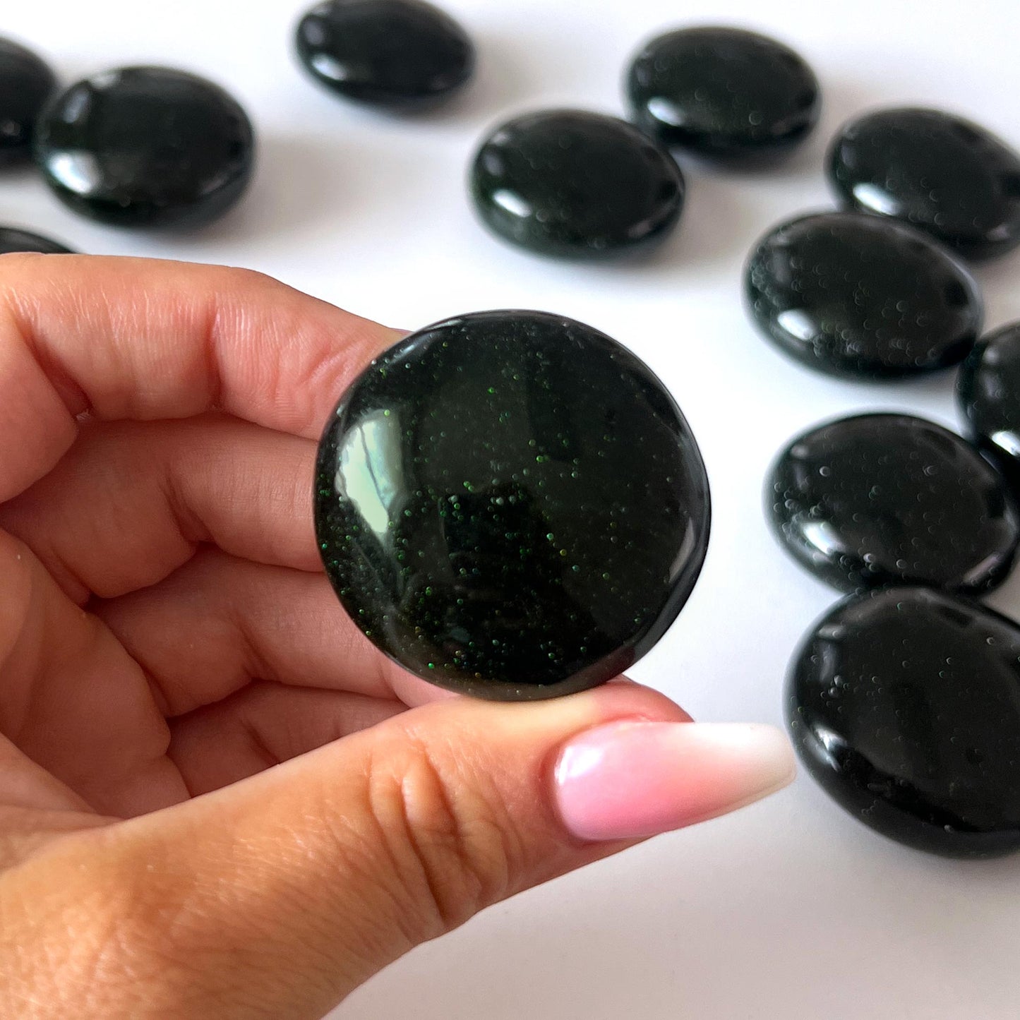 Green Goldstone Round Palm Stone