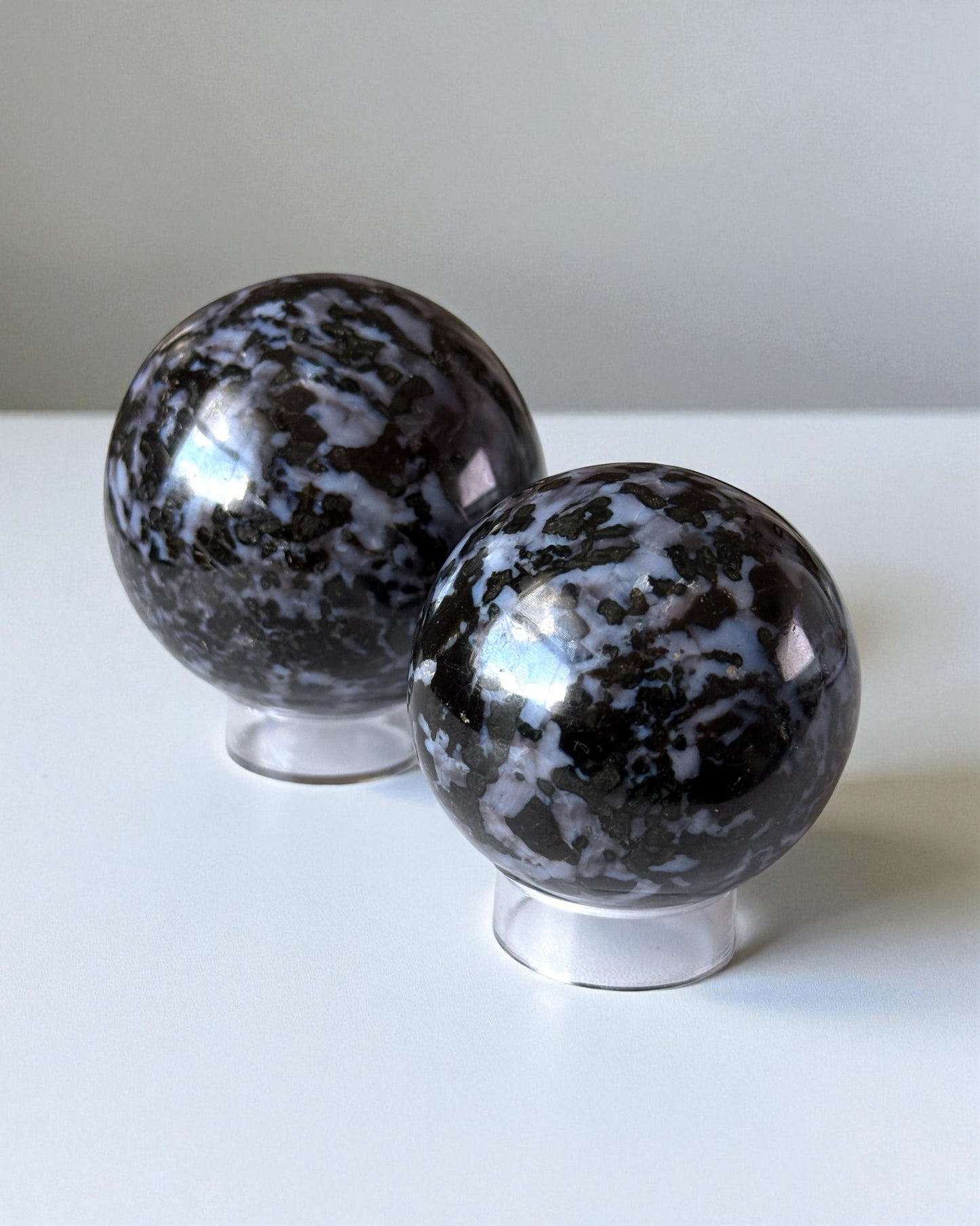 Indigo Gabbro Sphere 55-67mm