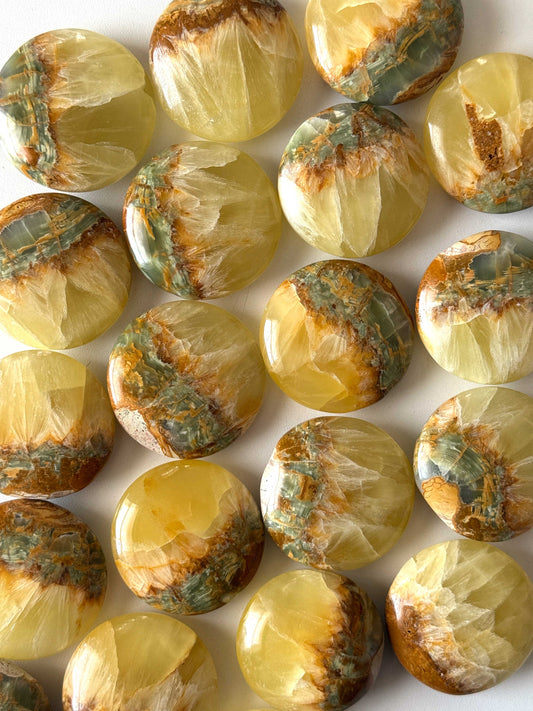 Lemon Calcite Green Onyx Round Palm Stone