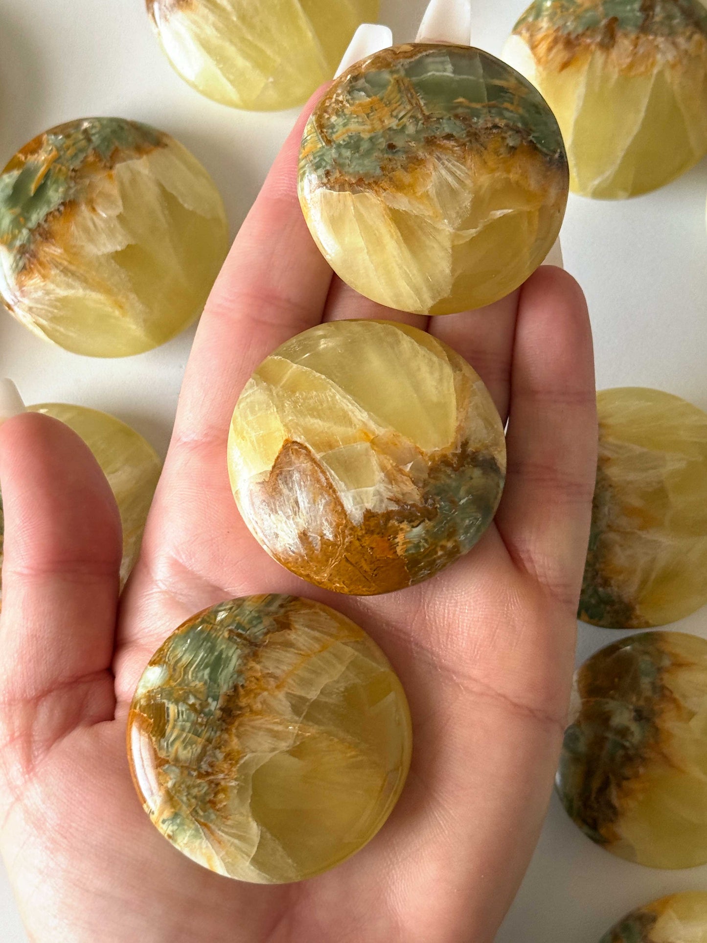 Lemon Calcite Green Onyx Round Palm Stone