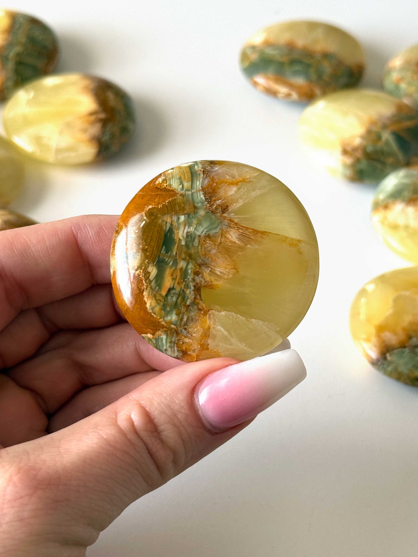 Lemon Calcite Green Onyx Round Palm Stone