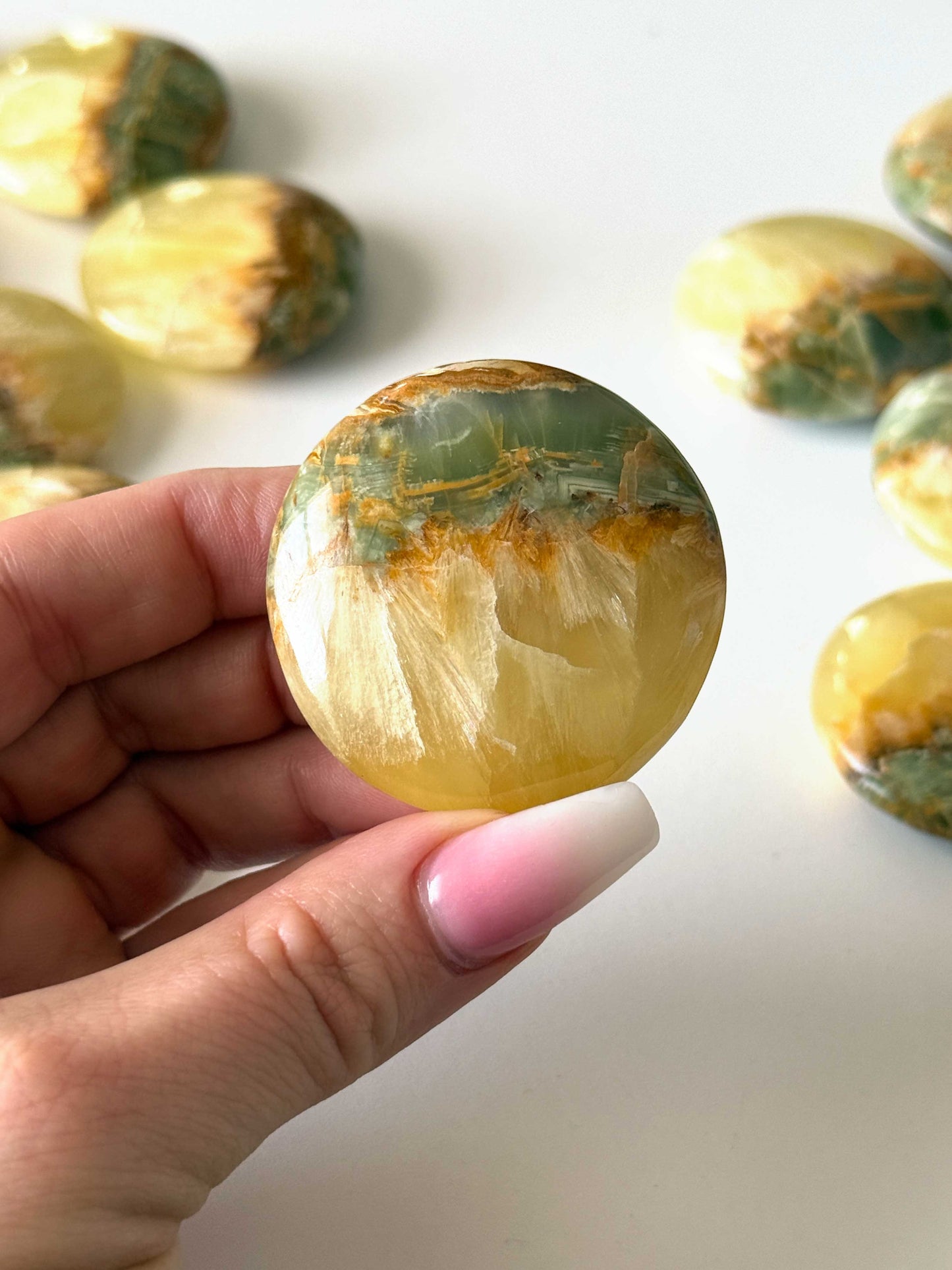 Lemon Calcite Green Onyx Round Palm Stone