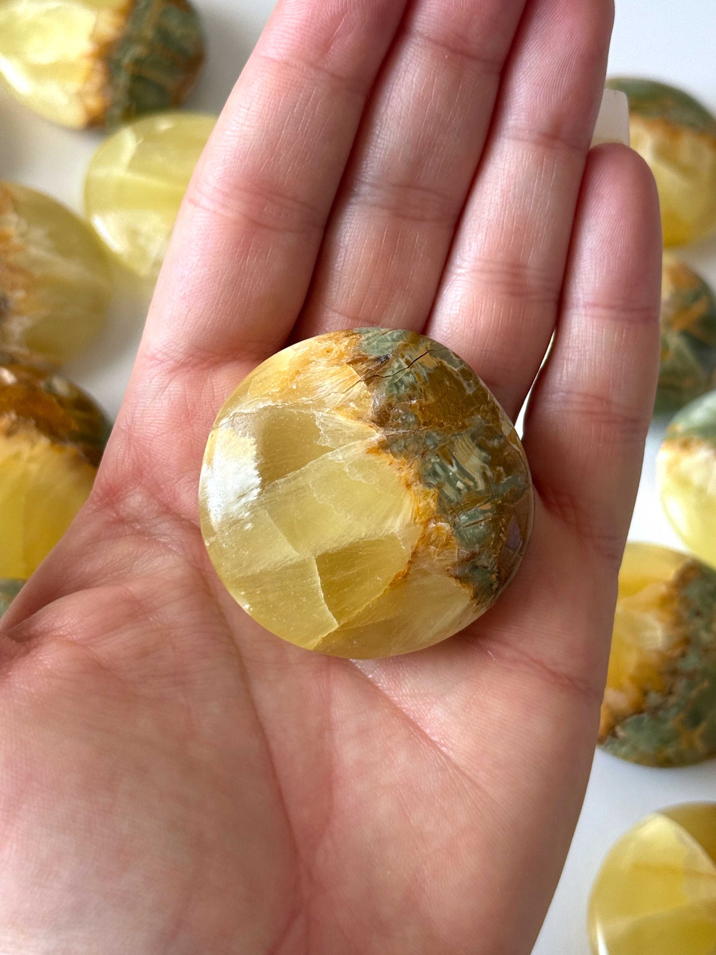 Lemon Calcite Green Onyx Round Palm Stone