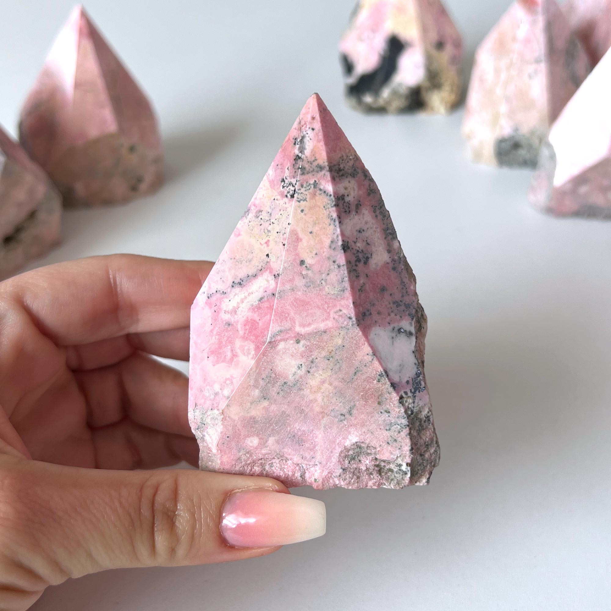 Peruvian Rhodonite Top Polished Point – Sole Luna