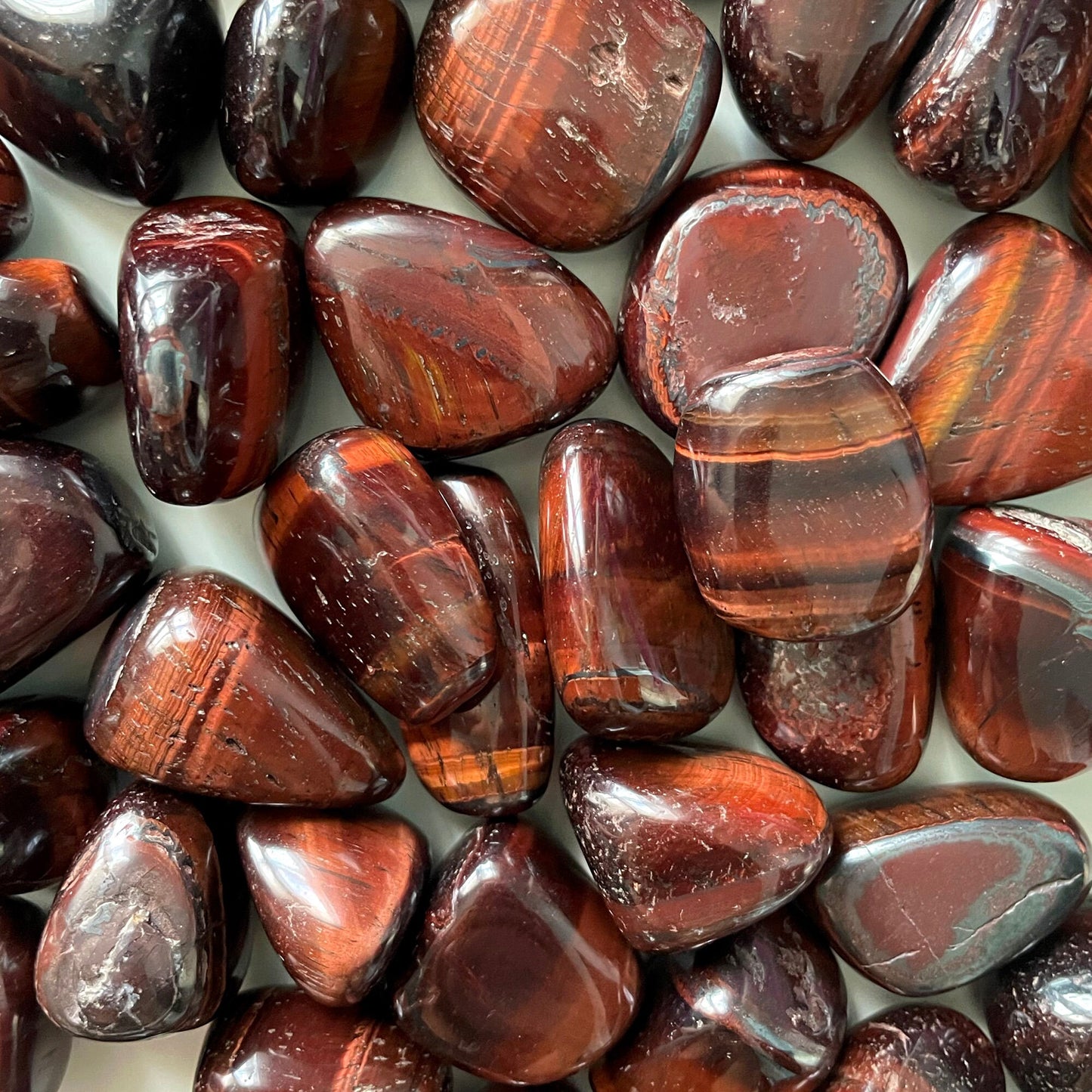 Red Tiger's Eye Tumbled | Protection Crystal | Self-Esteem - Sole Luna