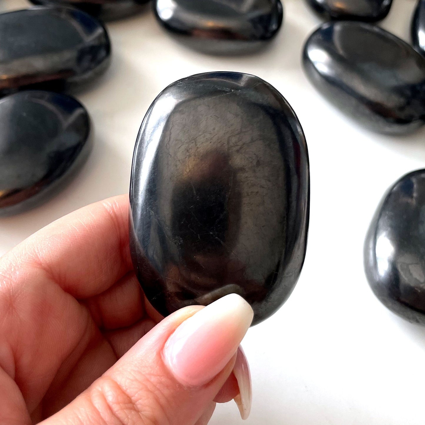 DETOX STONE Shungite Palm Stone | Purification | EMF Protection | Astral Travel | Anxiety Relief - Sole Luna
