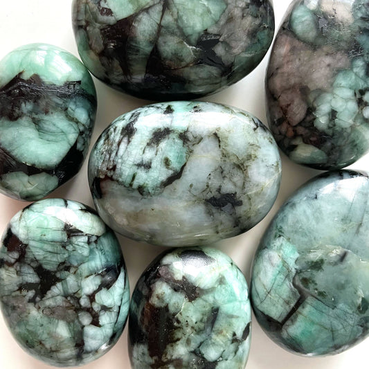 POWERFUL Emerald Palm Stone | Heart Healing | Prosperity | Attract Love and Success | Abundance - Sole Luna