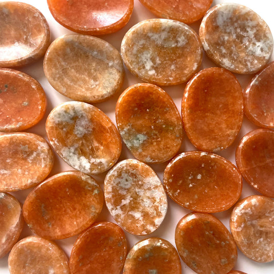 Orange Calcite Worry Stone | Orchid Calcite | Energizing | Creativity Booster | Happiness | Joy | Optimism - Sole Luna