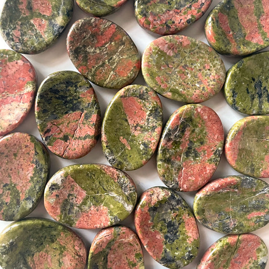RENEWAL Unakite Worry Stone | Overcome Addictive Behaviors | Purge Toxicity | Emotional Release | Grounding | Heart Chakra Healing - Sole Luna