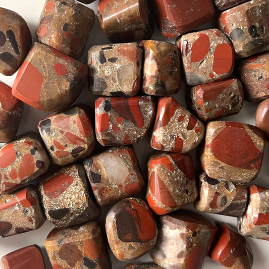 Red Jasper Conglomerate Tumbled Stone - Sole Luna