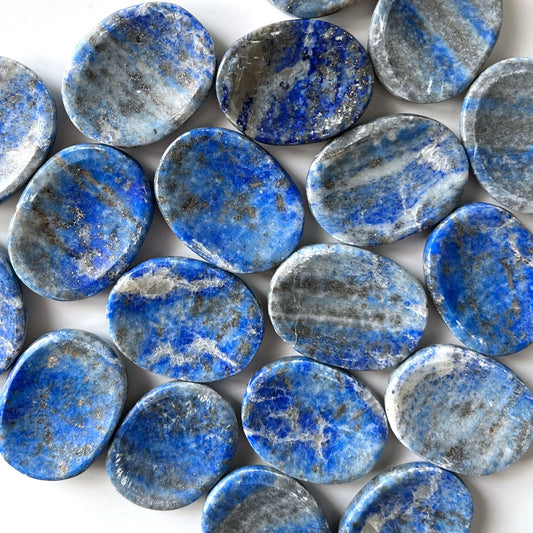 Lapis Lazuli Worry Stone | Manifestation Stone | Communication Throat Chakra - Sole Luna