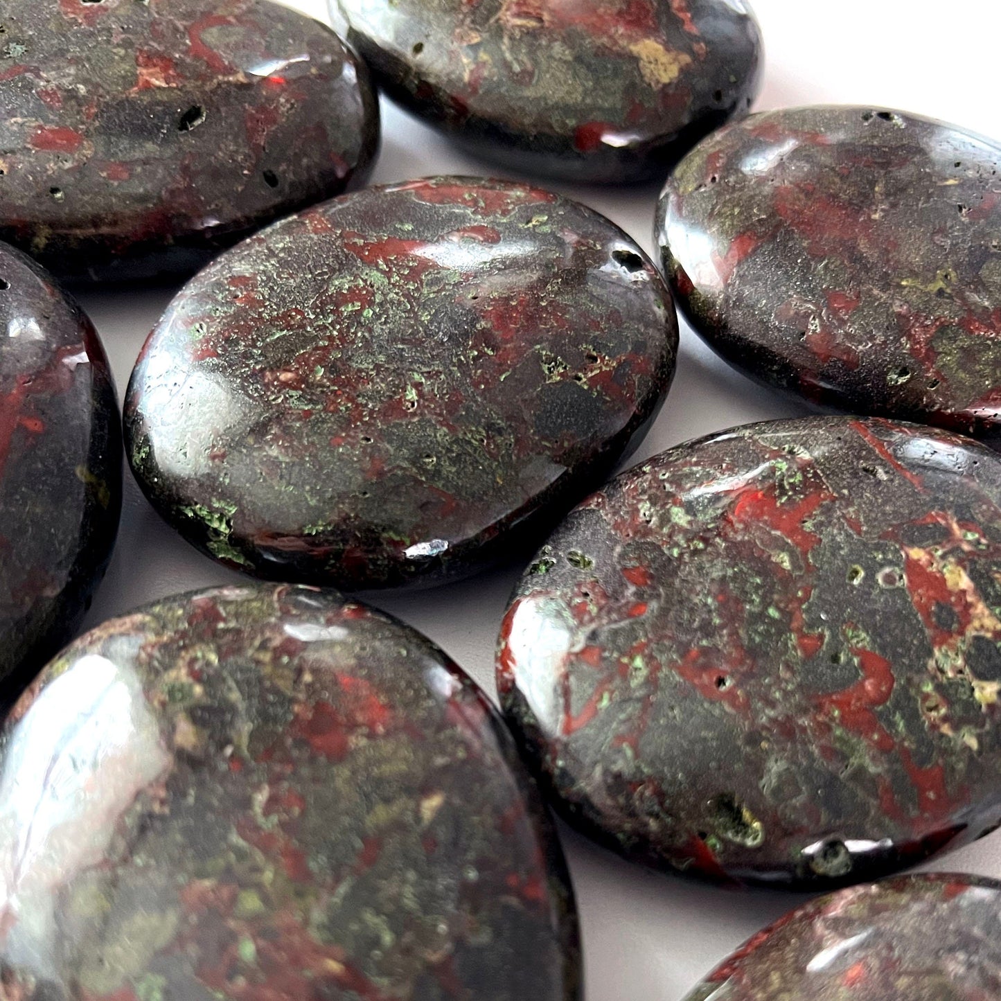 LARGE Dragon Blood Jasper Palm Stone | Kundalini Energy | Stone of Purpose | Meditation Crystal - Sole Luna