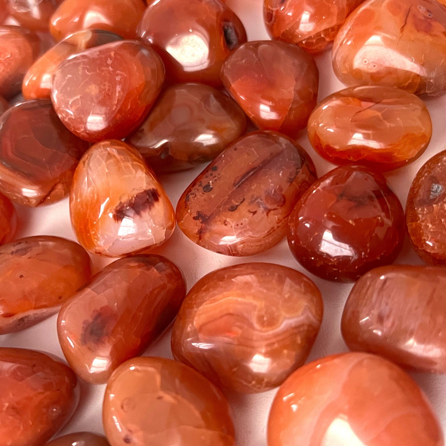 MOTIVATION Carnelian Tumbled Stone | Energy Boost | Creativity Crystal | Vitality | Sacral Chakra - Sole Luna